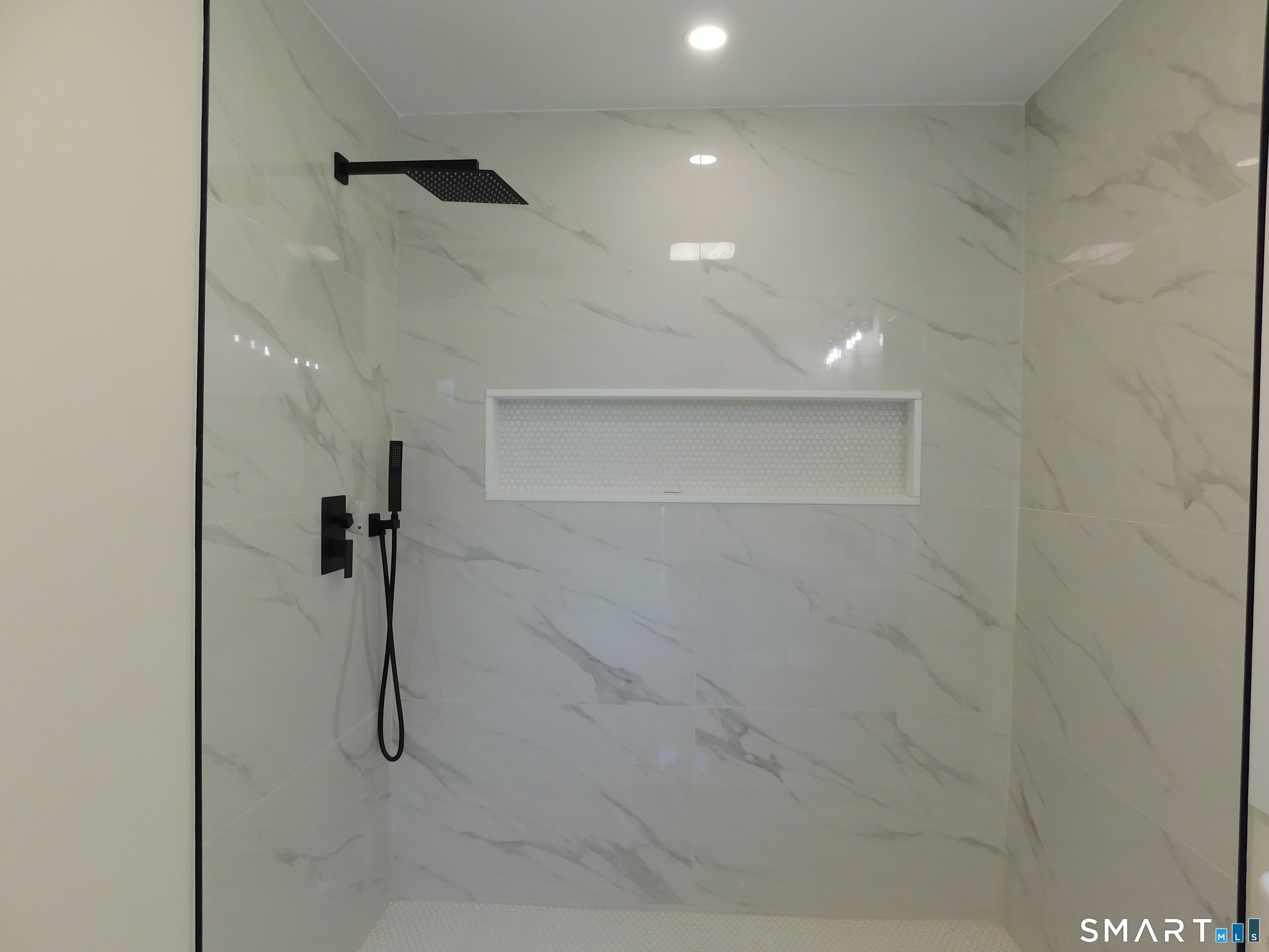 60 Mohegan Road Property Photo 13