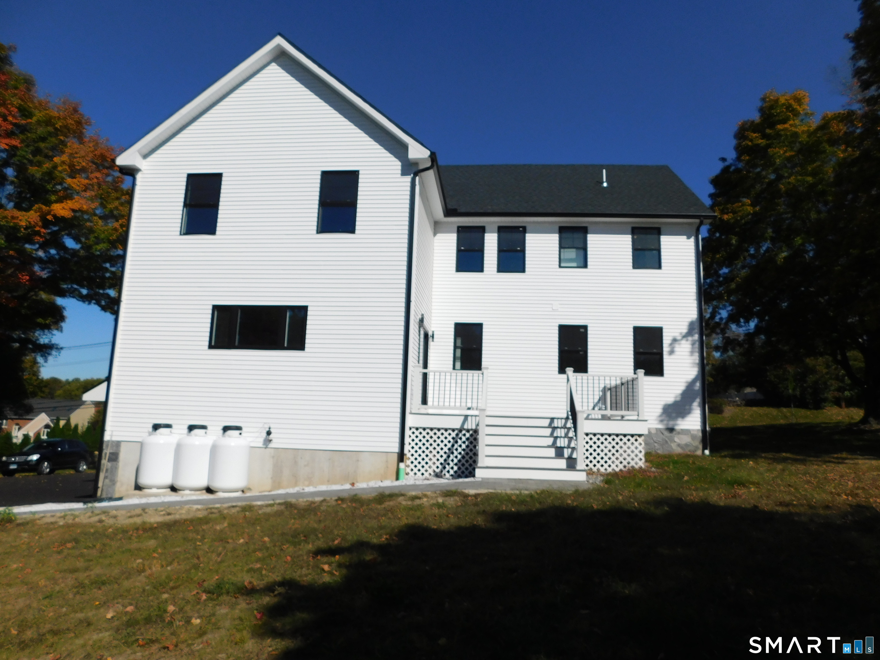 60 Mohegan Road Property Photo 23