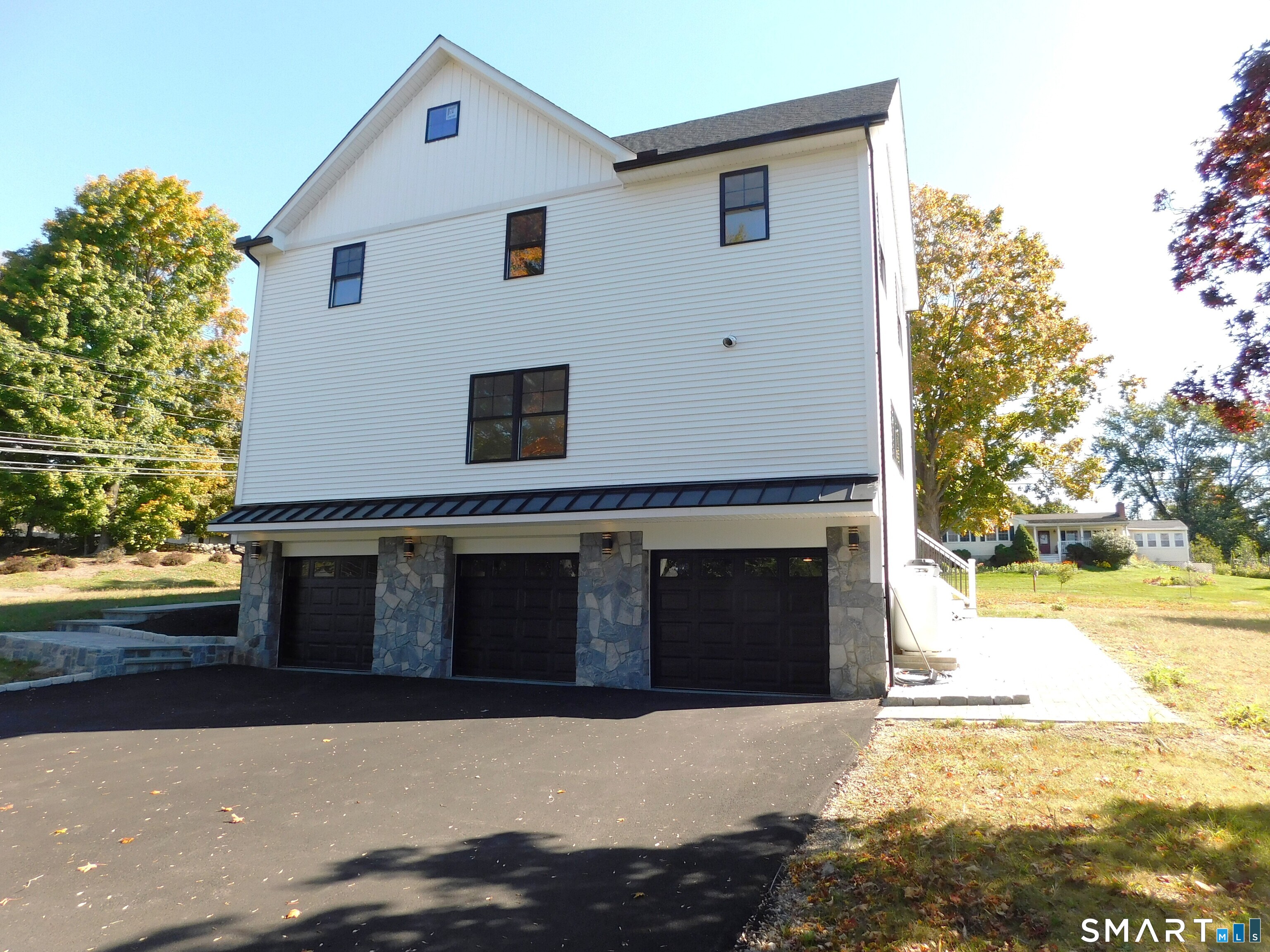 60 Mohegan Road Property Photo 26