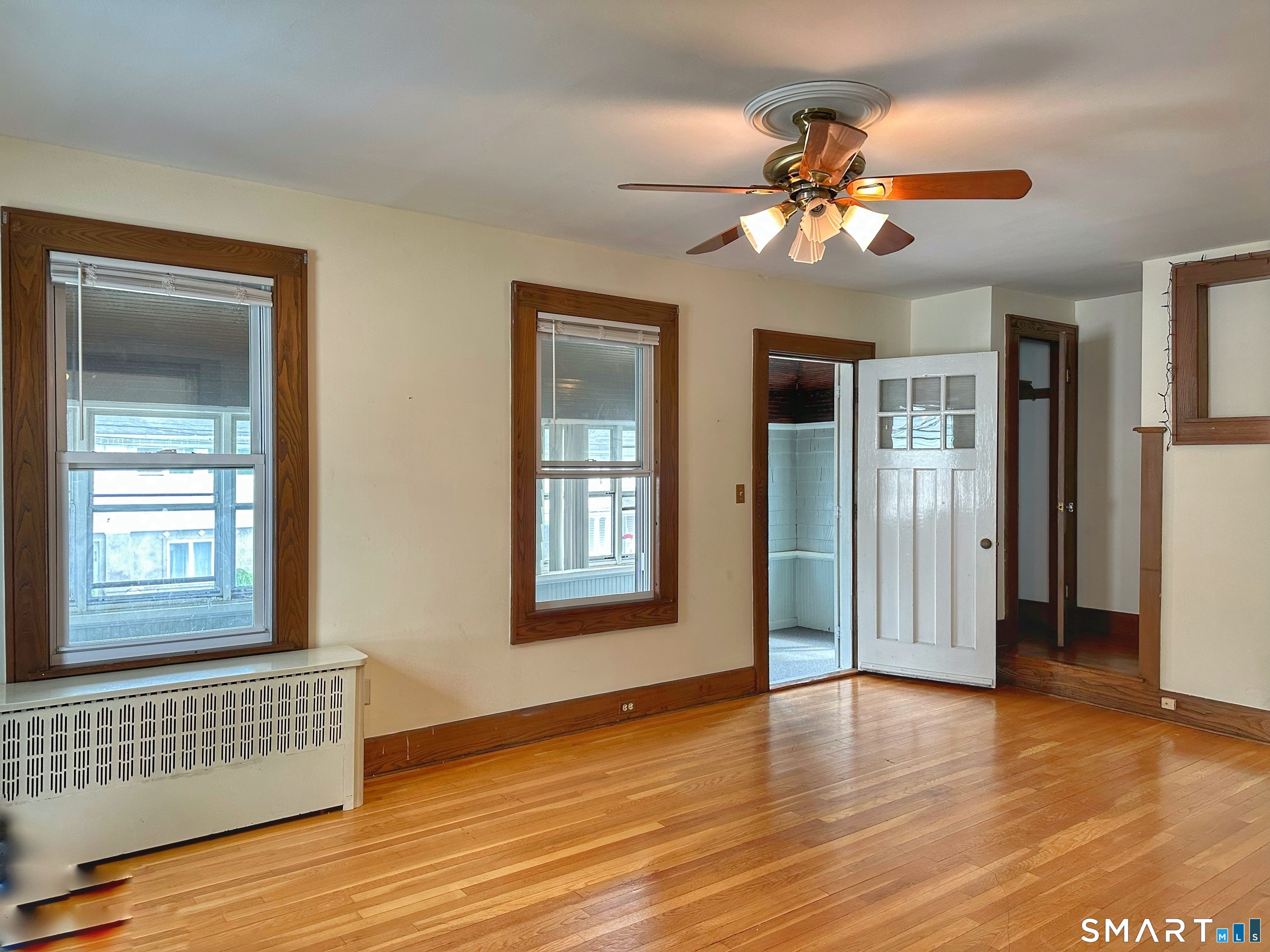 546 Taft West Avenue Property Photo 2