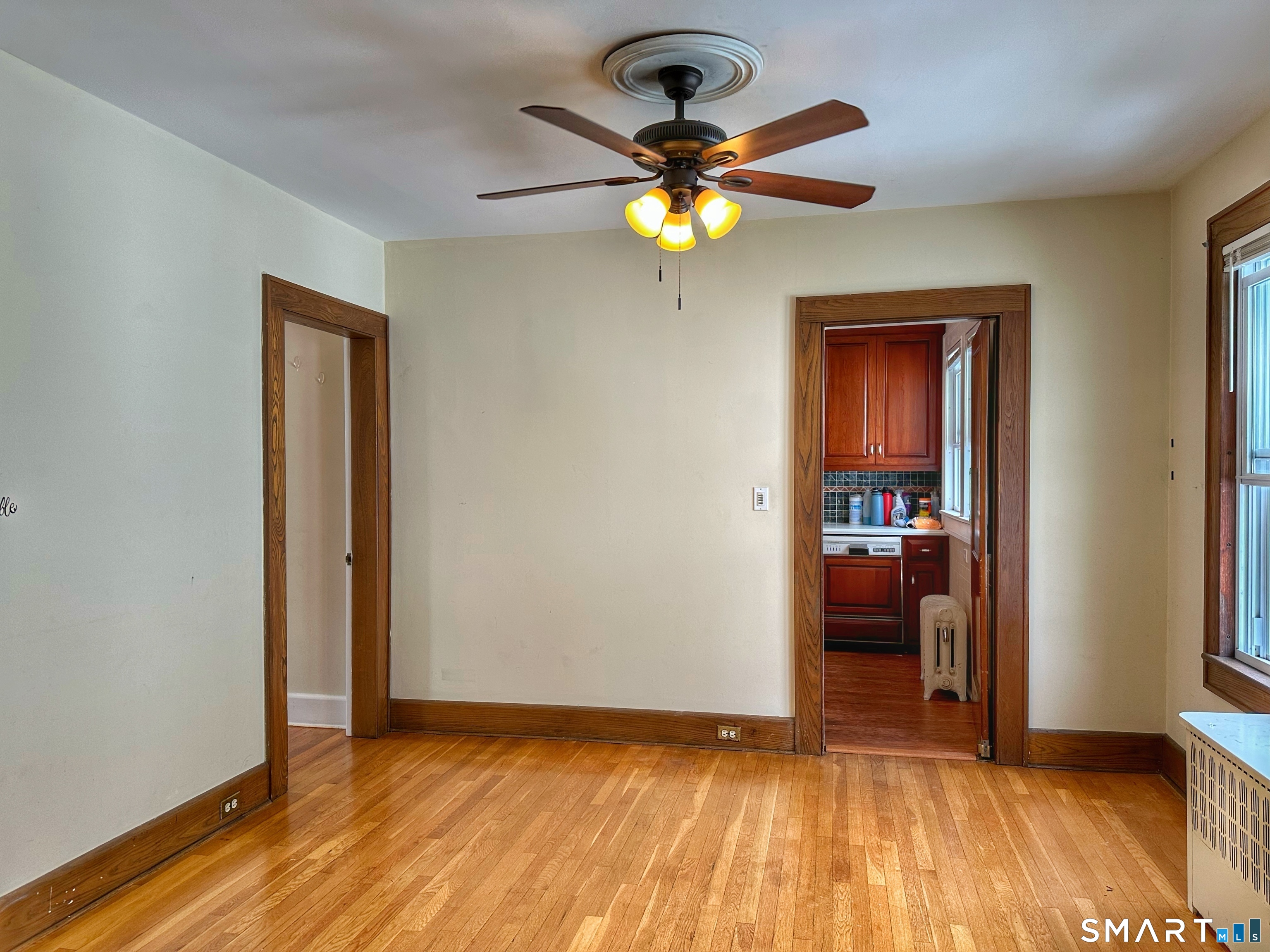 546 Taft West Avenue Property Photo 3