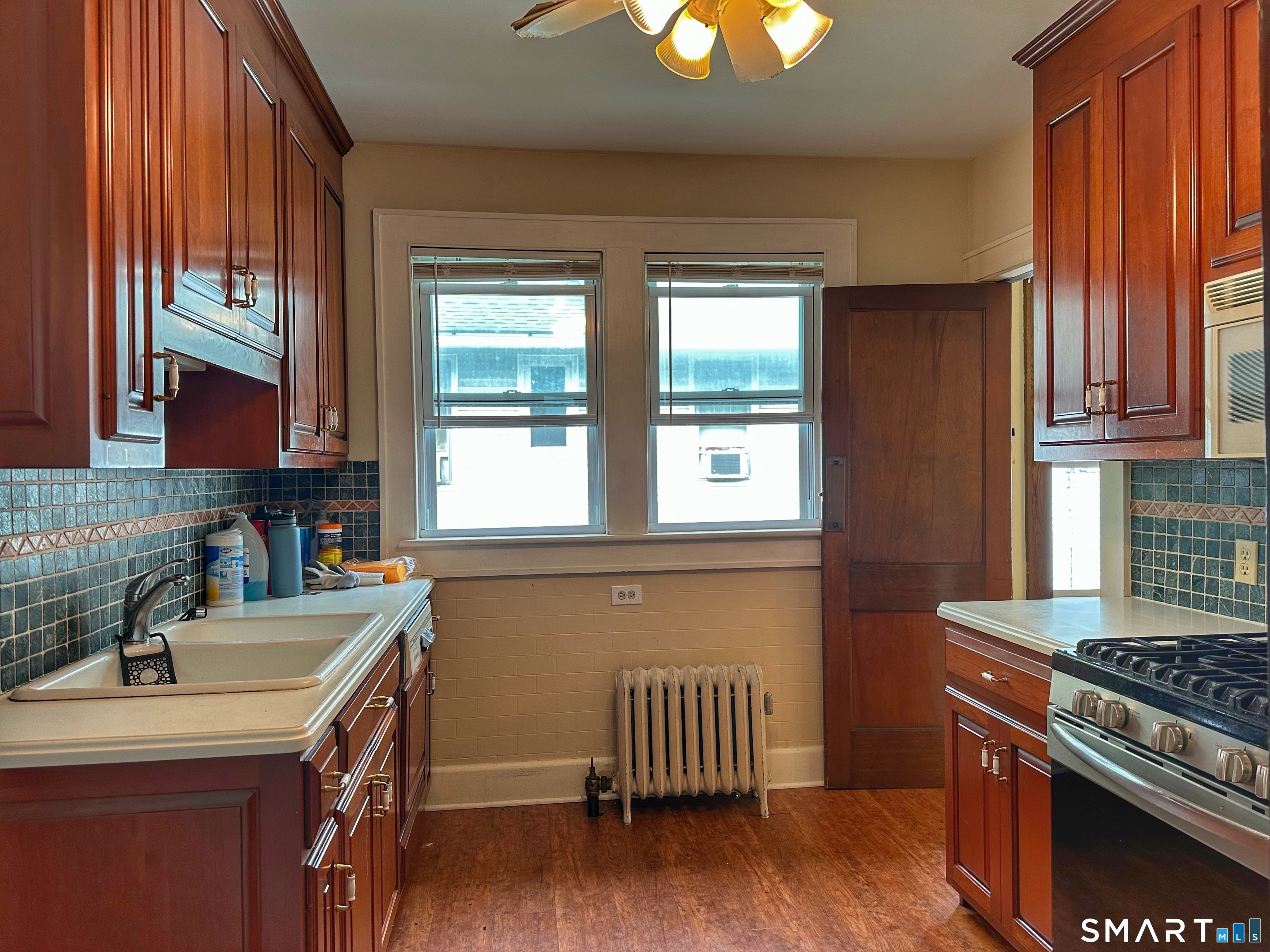 546 Taft West Avenue Property Photo 6