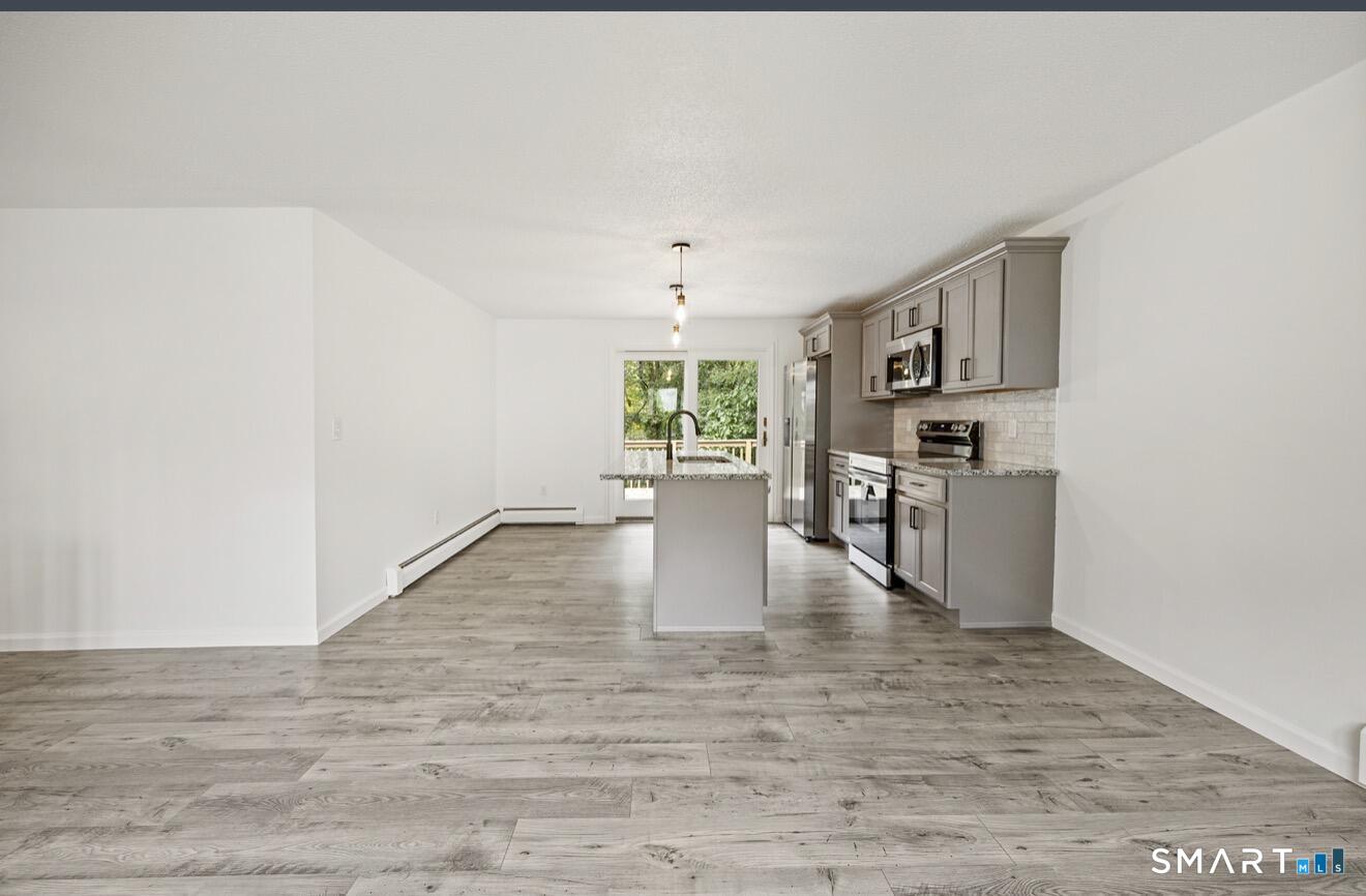 56 Orient Street Property Photo 4