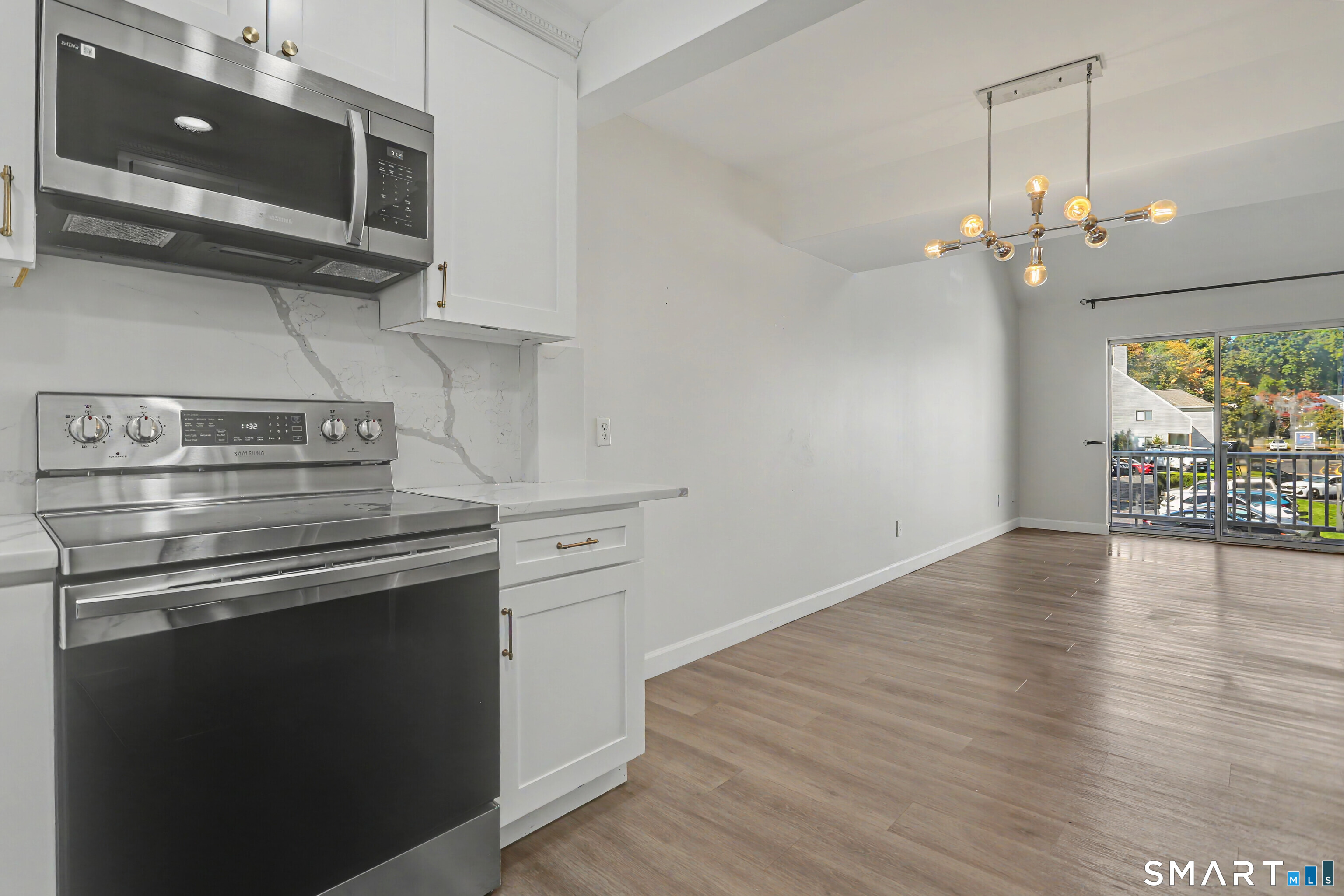3200 Madison 23 Avenue Property Photo 4