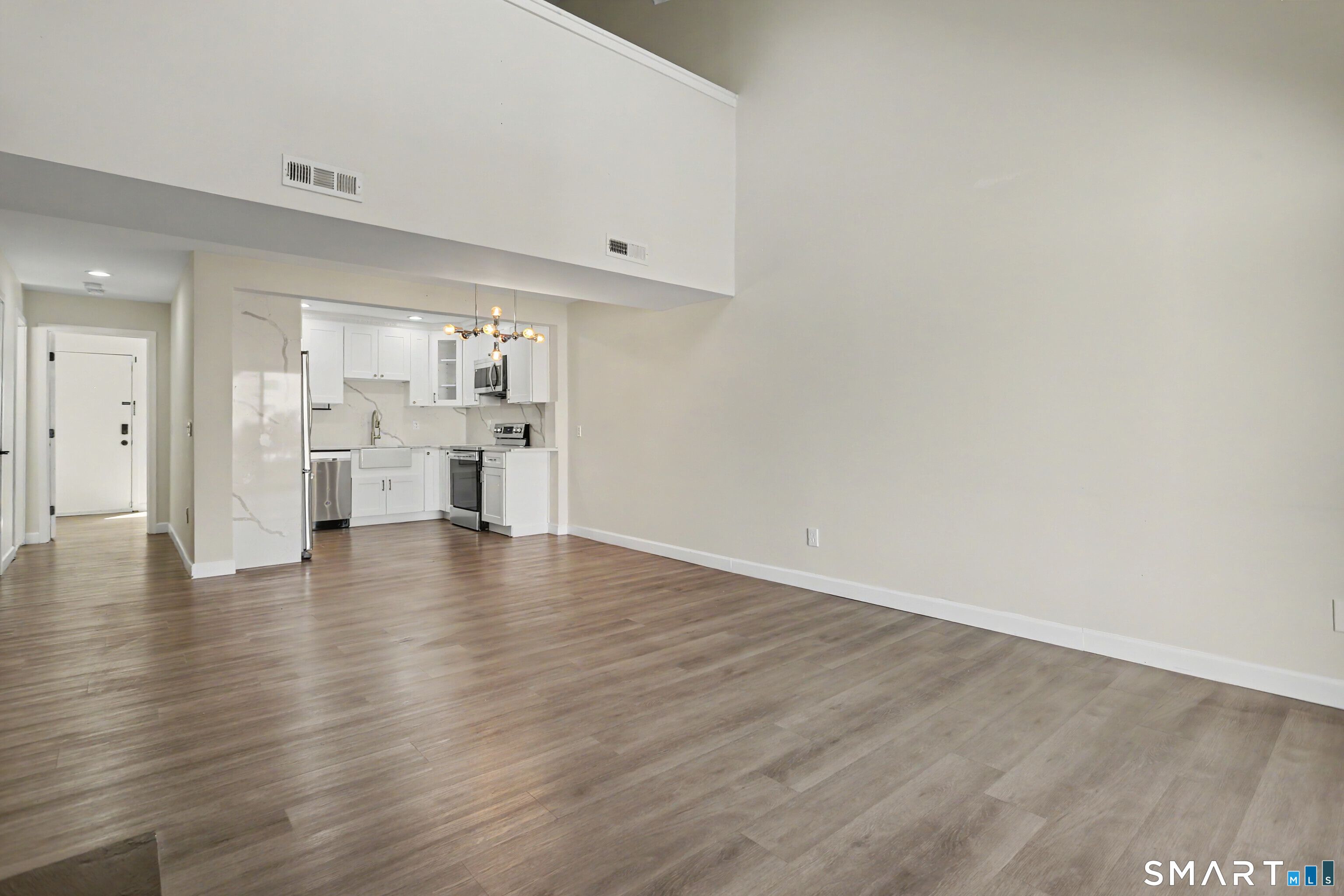 3200 Madison 23 Avenue Property Photo 11