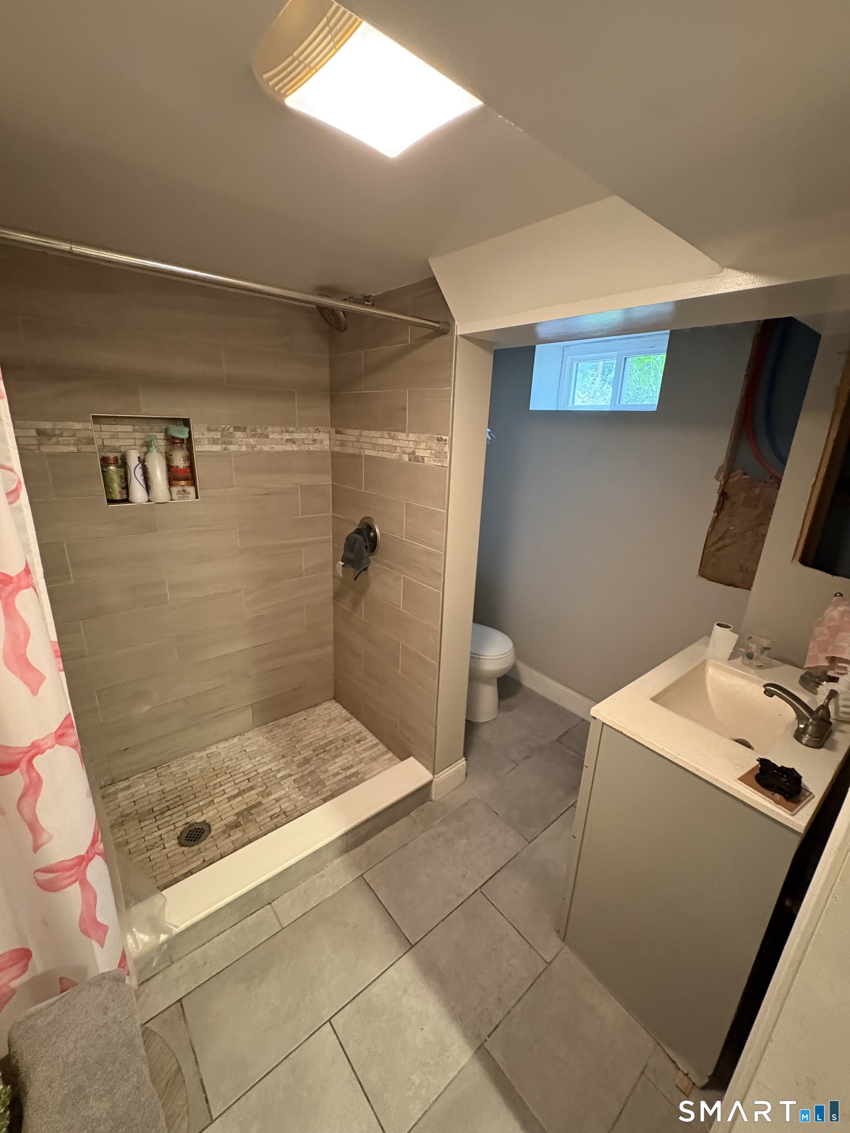 100 Irvington Avenue Property Photo 32