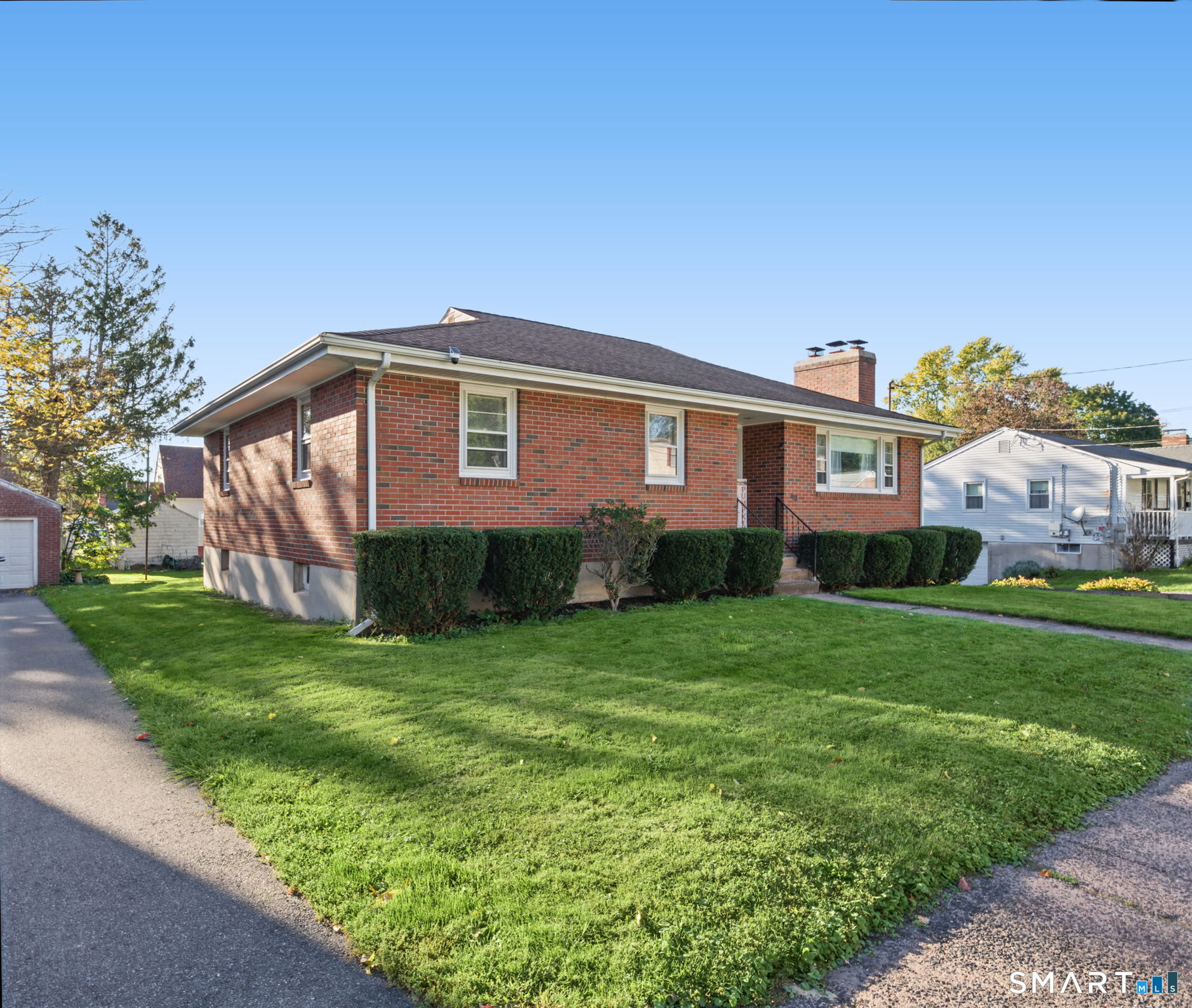 43 Jefferson Avenue Property Photo 1