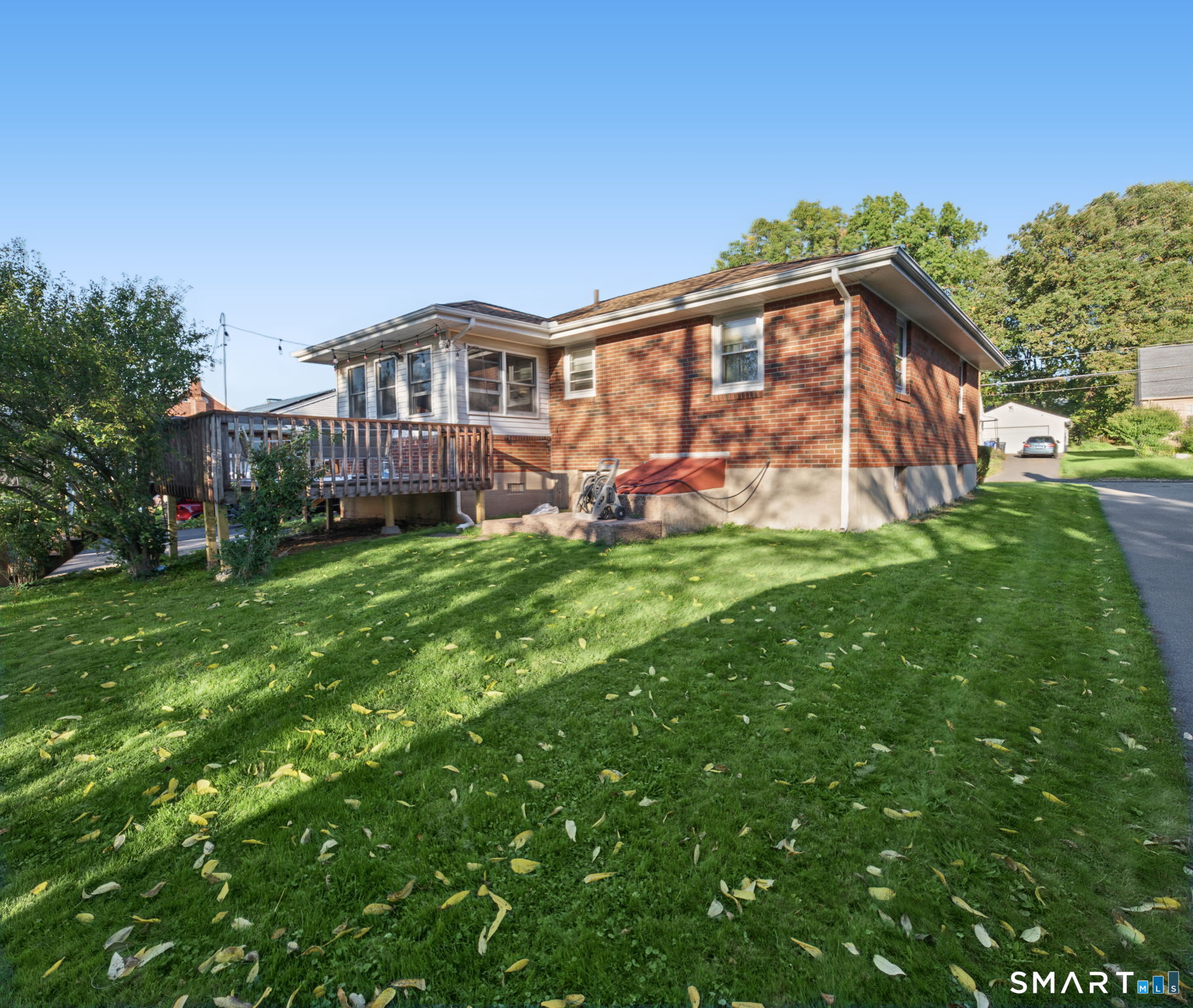 43 Jefferson Avenue Property Photo 5