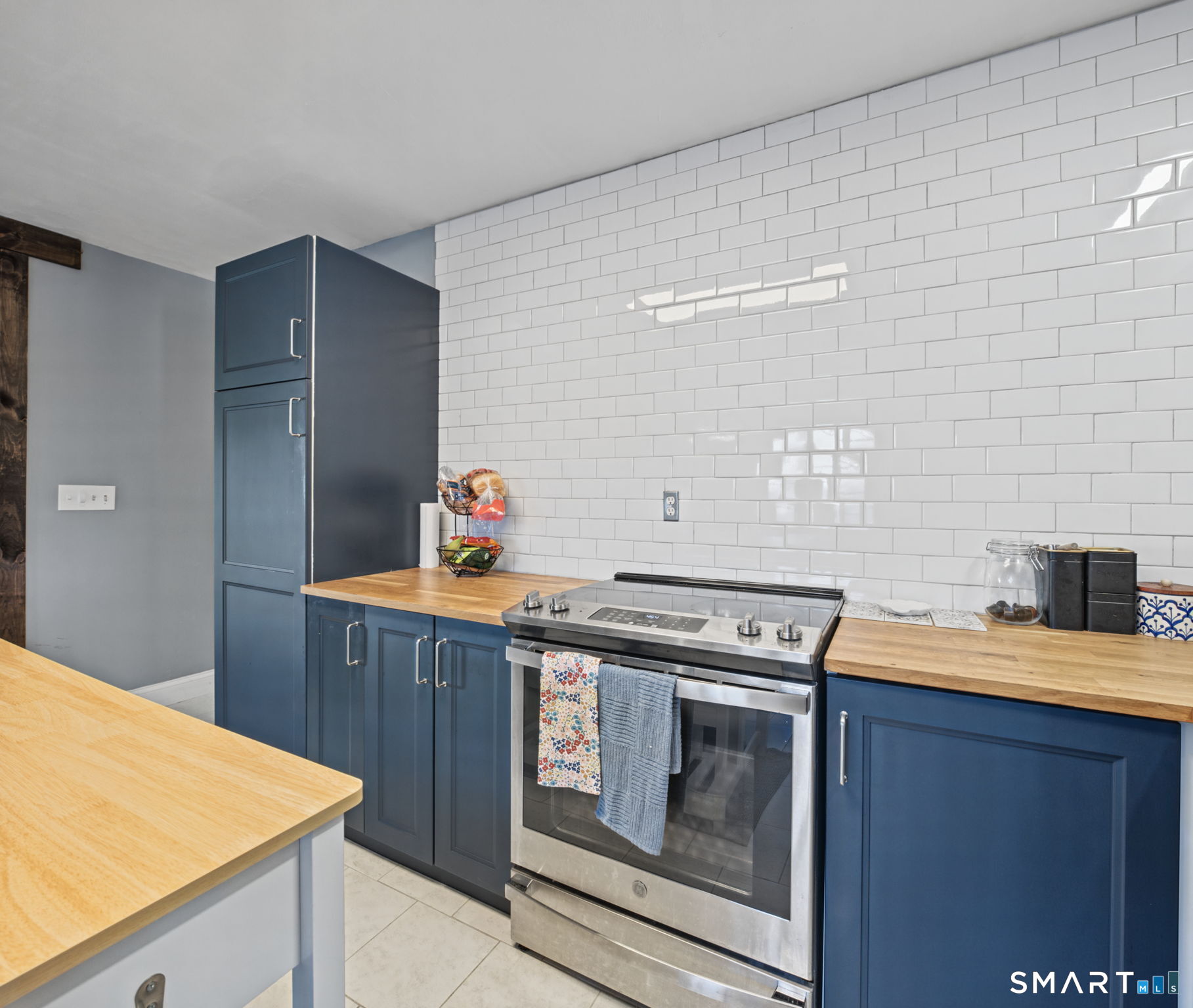 43 Jefferson Avenue Property Photo 17