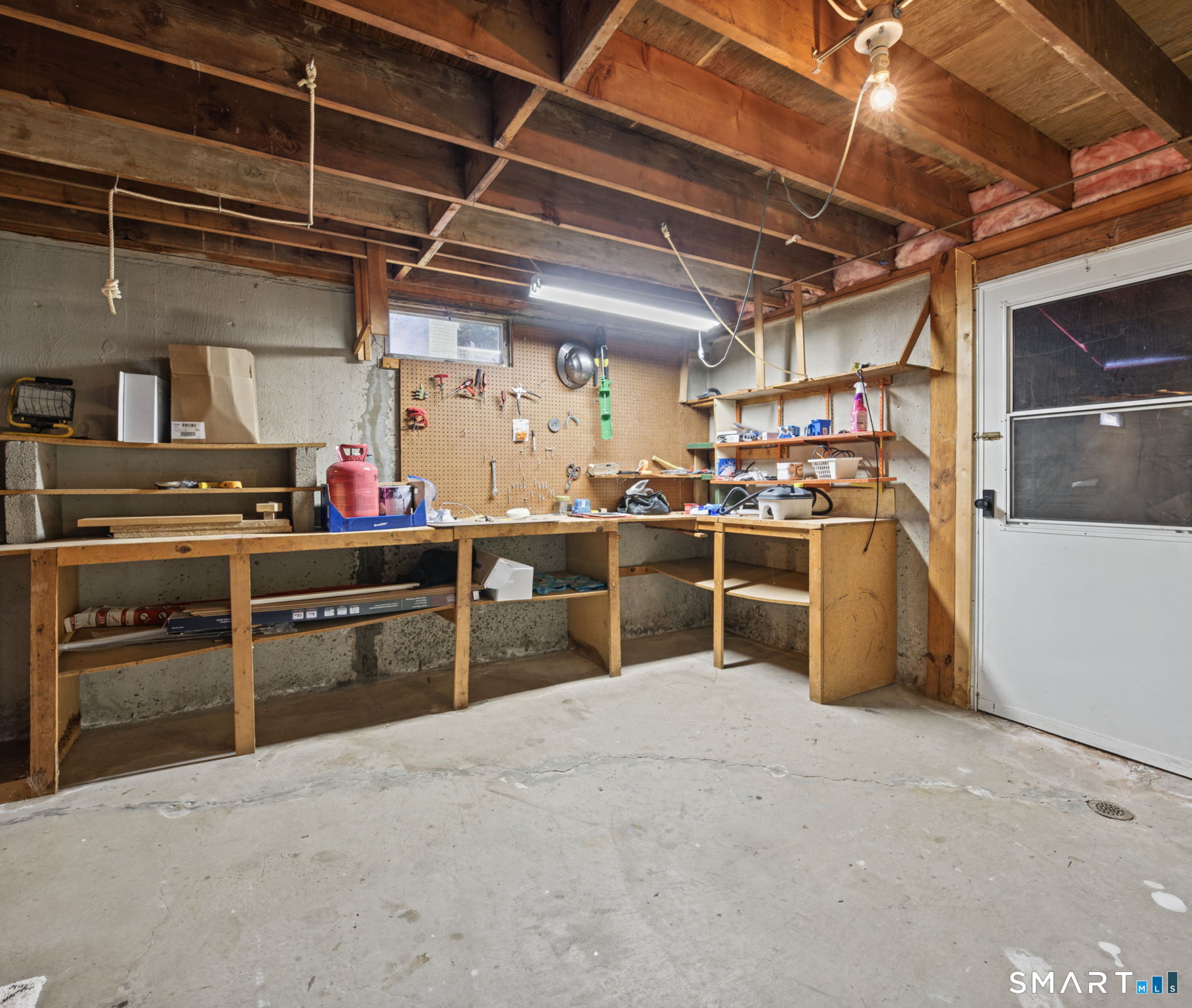 43 Jefferson Avenue Property Photo 29