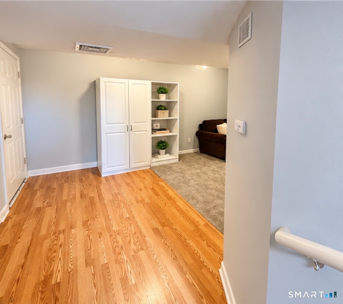 400 Broadway Property Photo 13