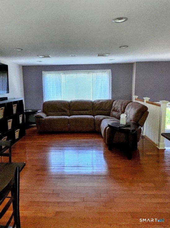 400 Broadway Property Photo 14