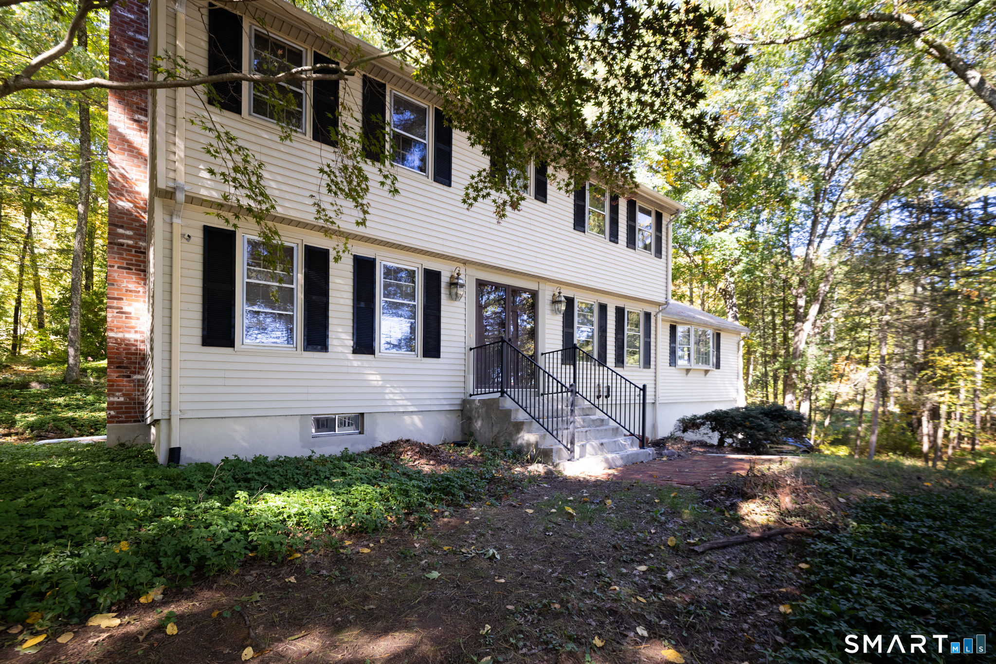 21 Saddle Ridge Drive Property Photo 2
