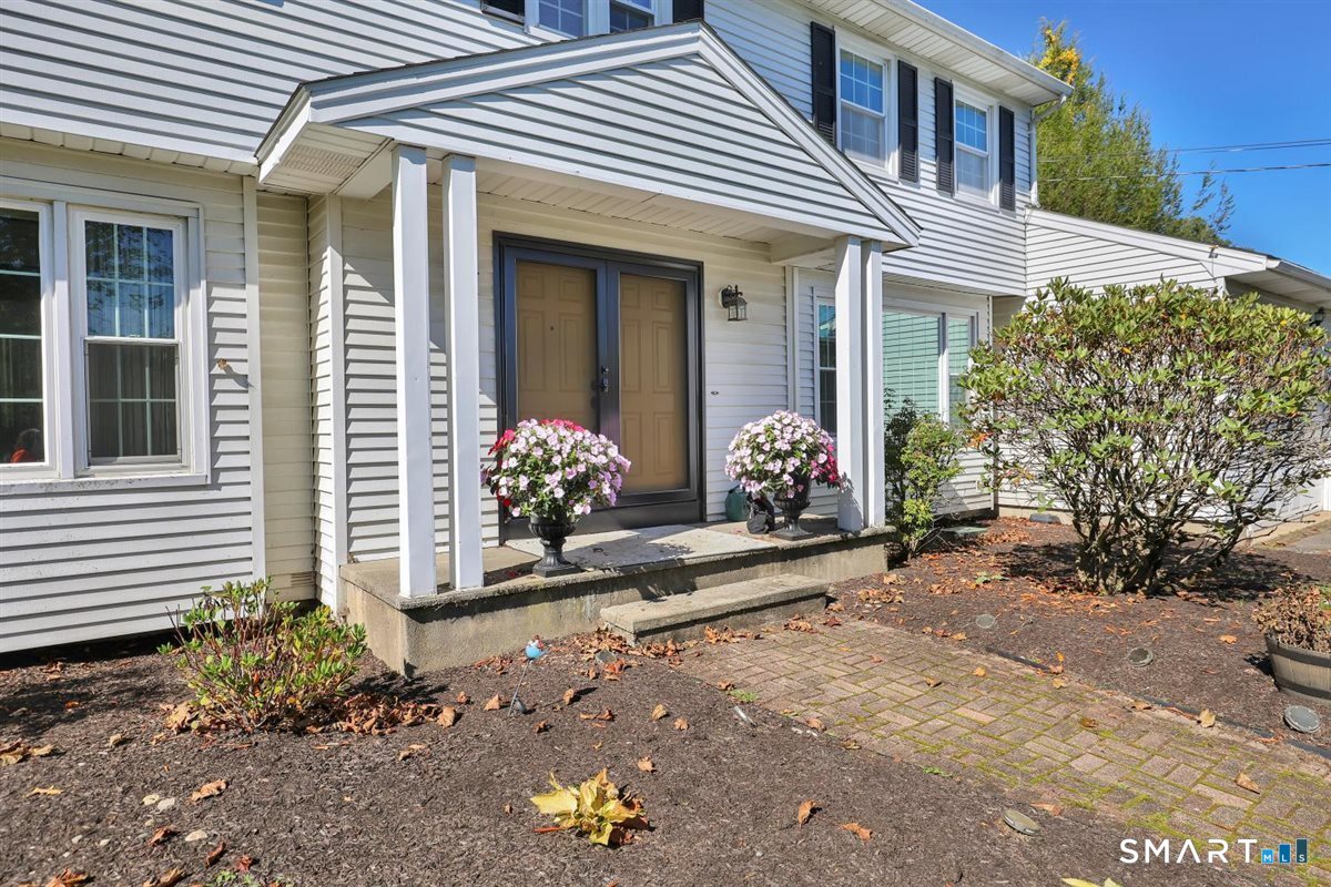 115 Southwind Road Property Photo 2
