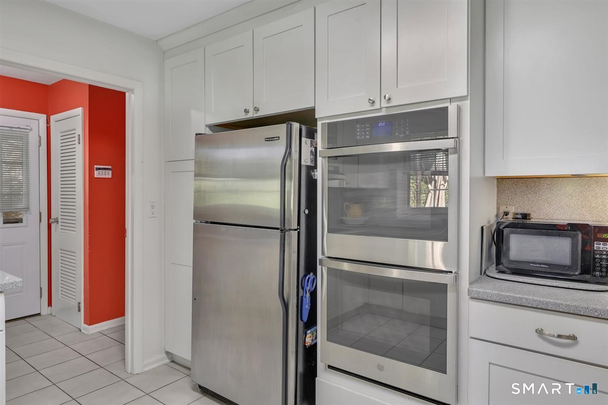 115 Southwind Road Property Photo 9