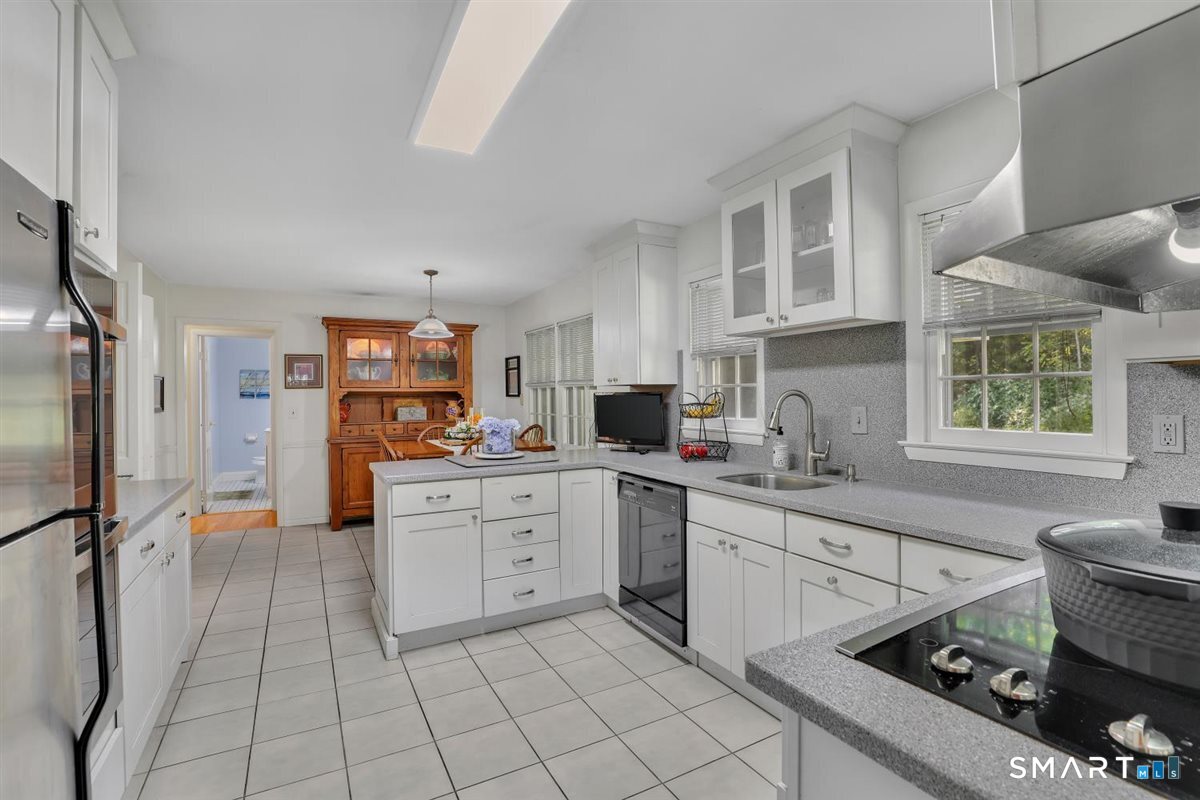 115 Southwind Road Property Photo 10
