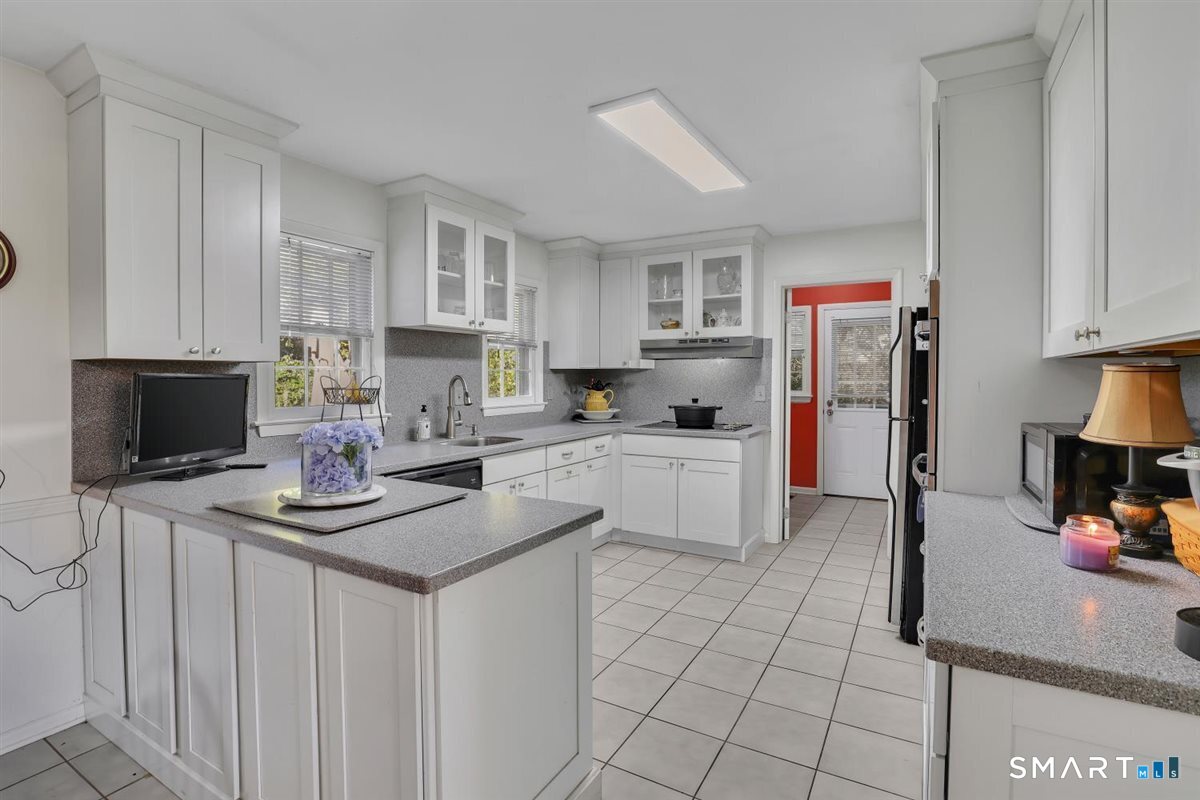 115 Southwind Road Property Photo 11