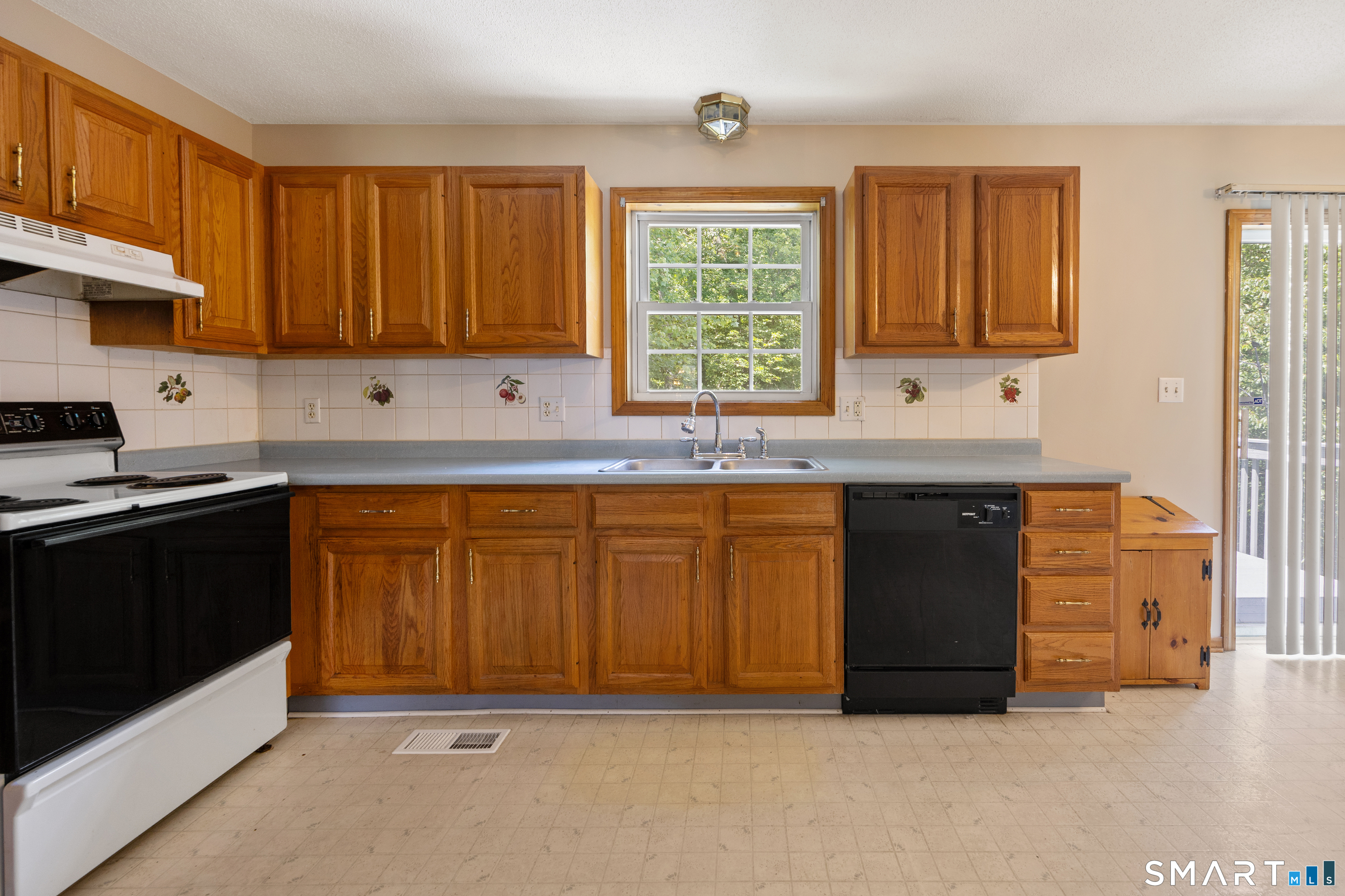 8 Plank Road Property Photo 10
