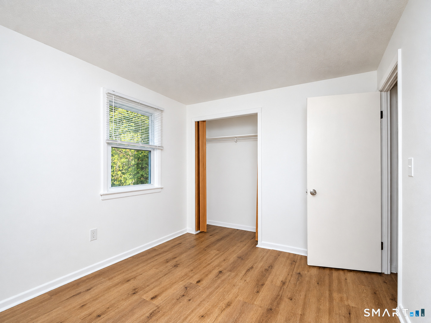 38 Mettler B Street Property Photo 10