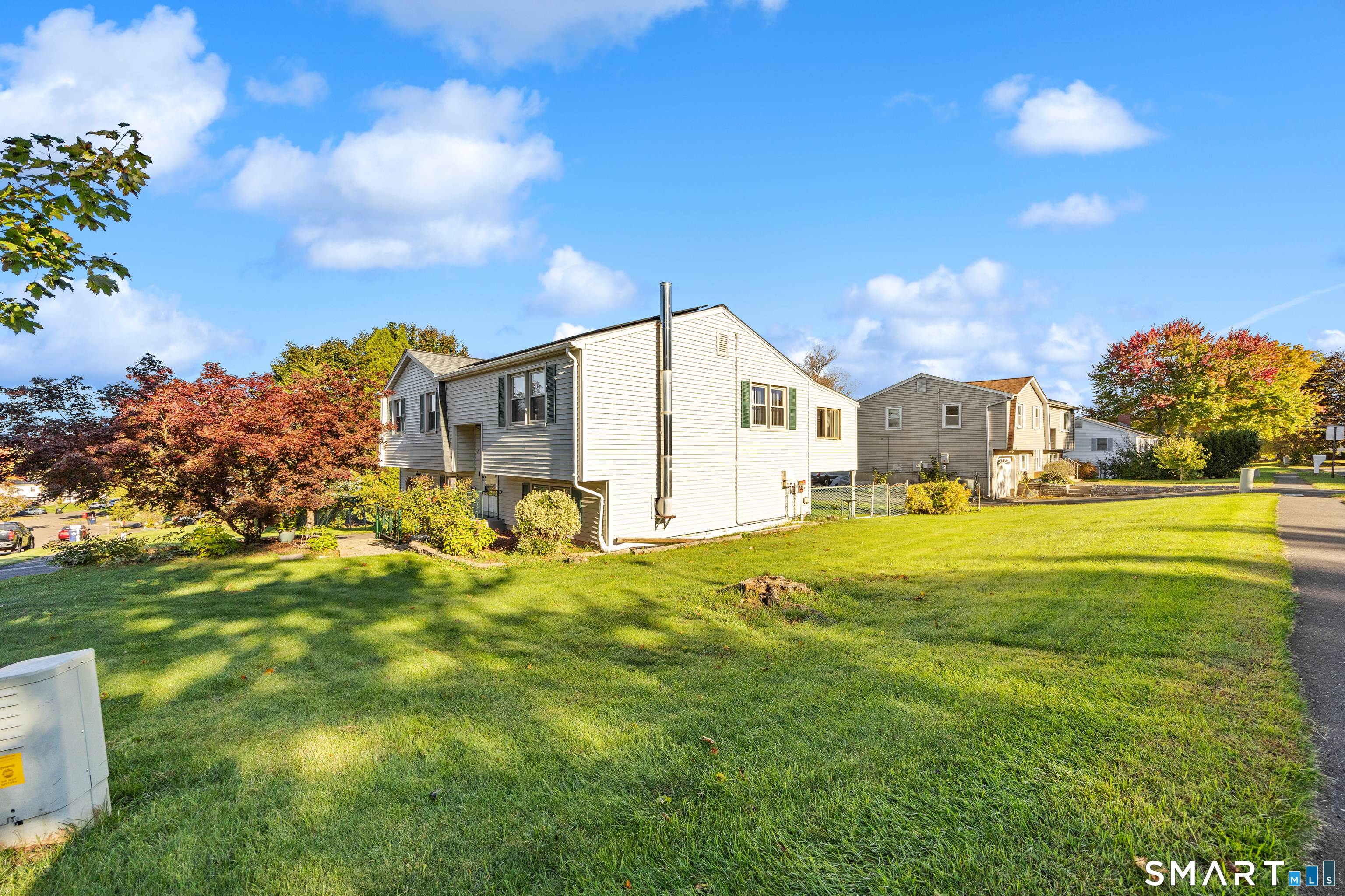 7 Red Fox Lane Property Photo 2