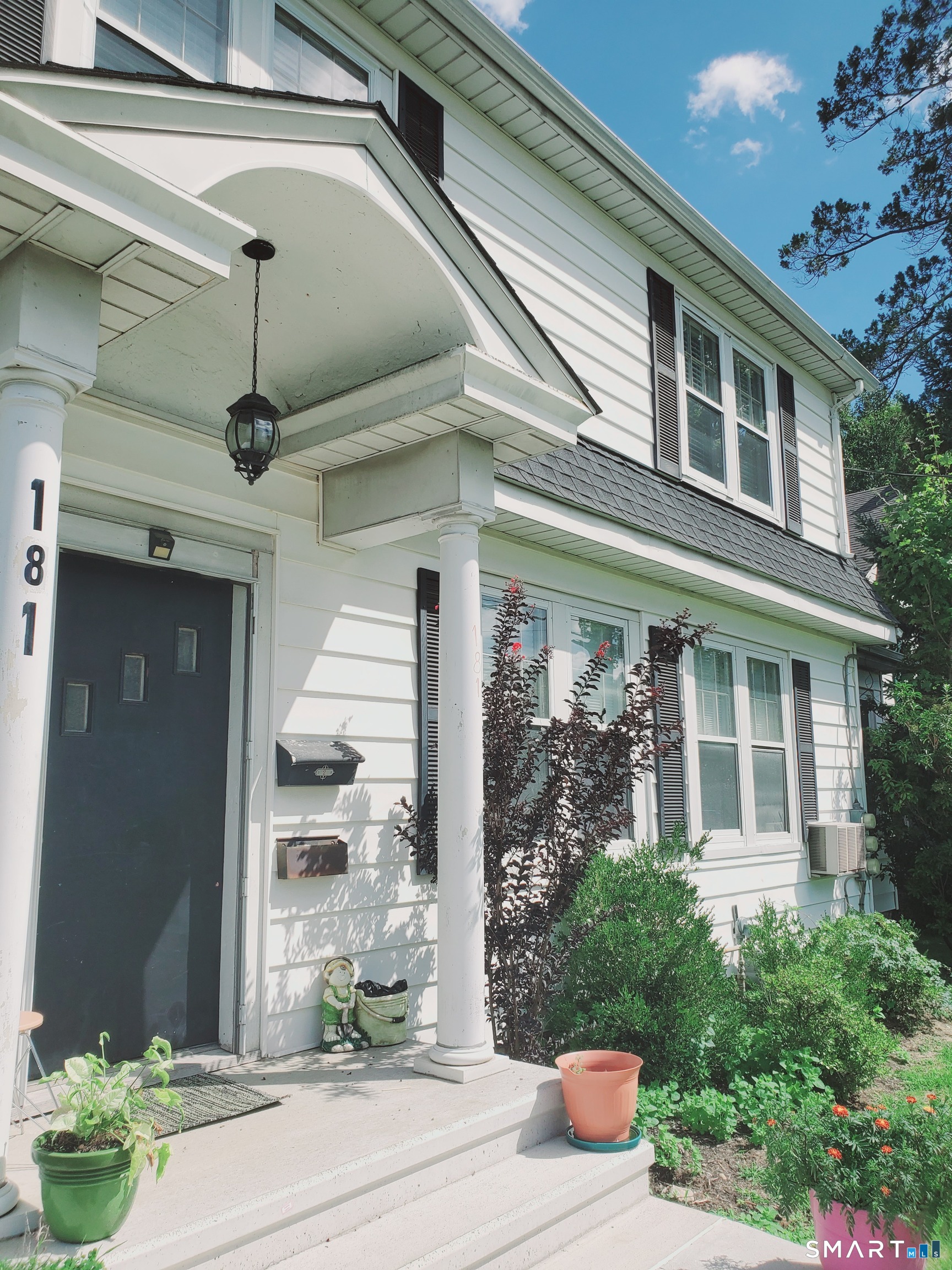 181 Strawberry Hill 1 Avenue Property Photo 1