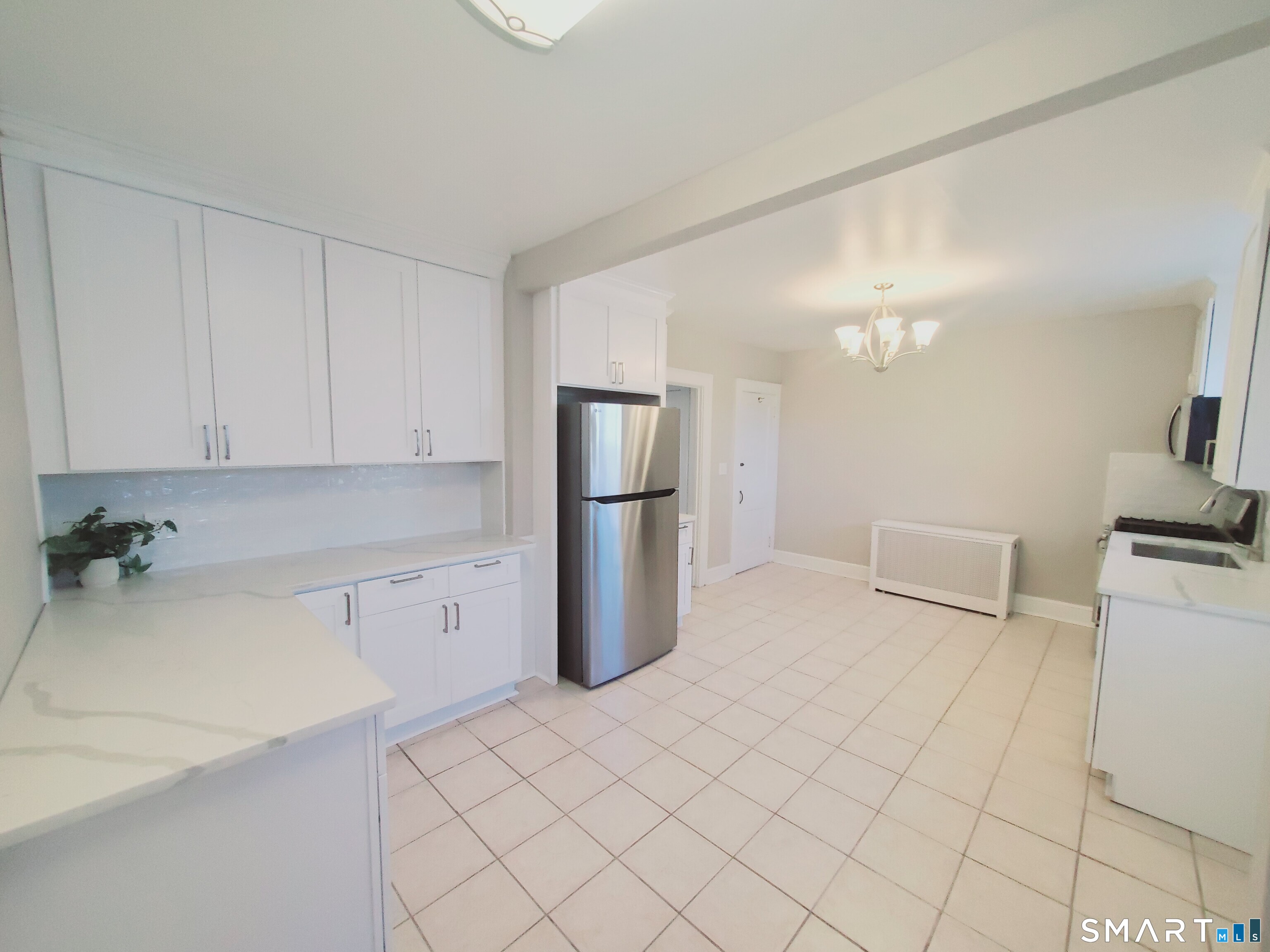 181 Strawberry Hill 1 Avenue Property Photo 4