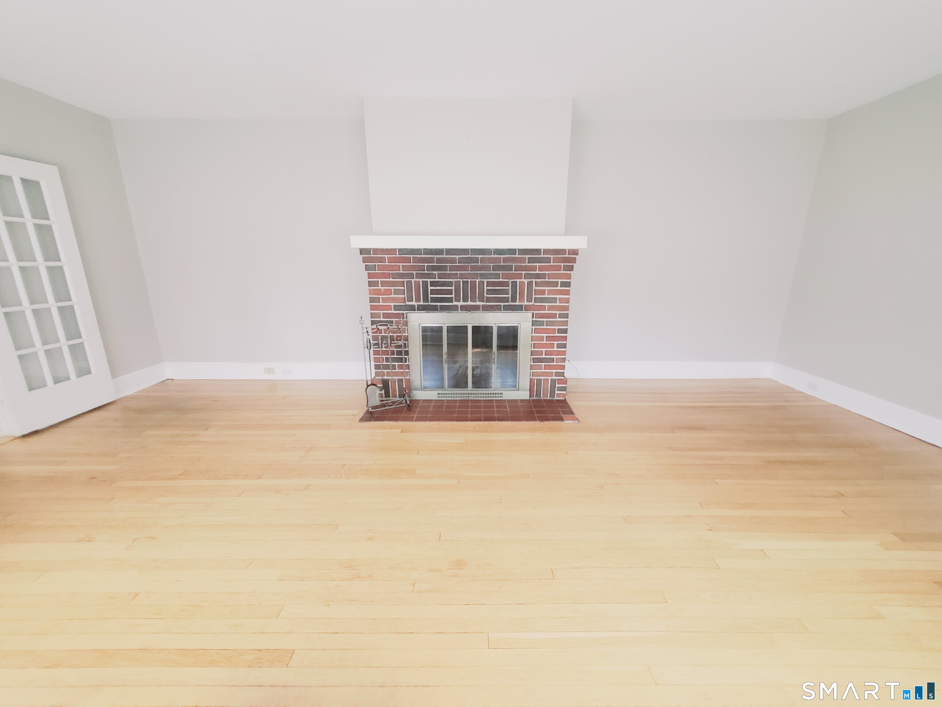 181 Strawberry Hill 1 Avenue Property Photo 7