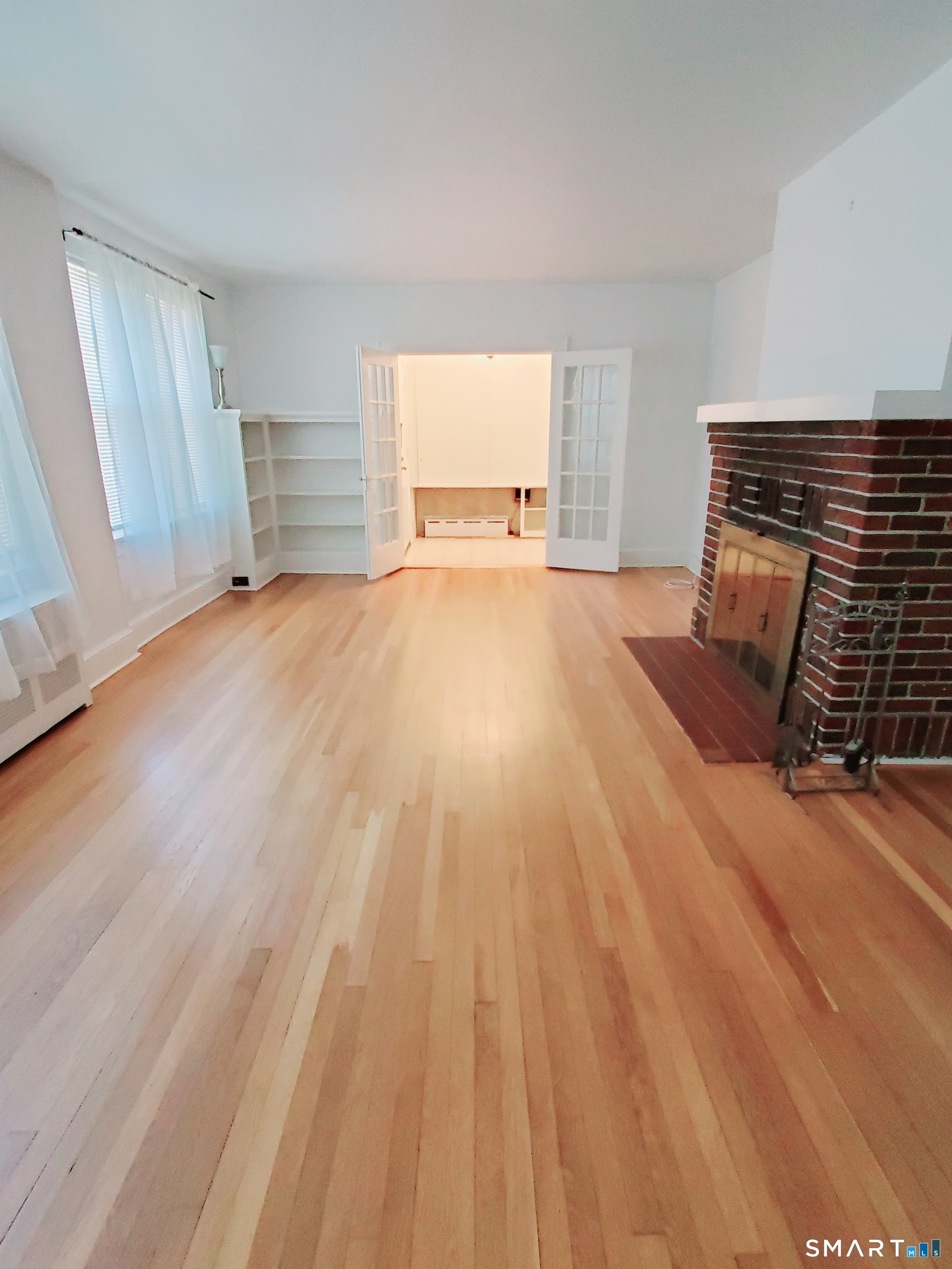 181 Strawberry Hill 1 Avenue Property Photo 8