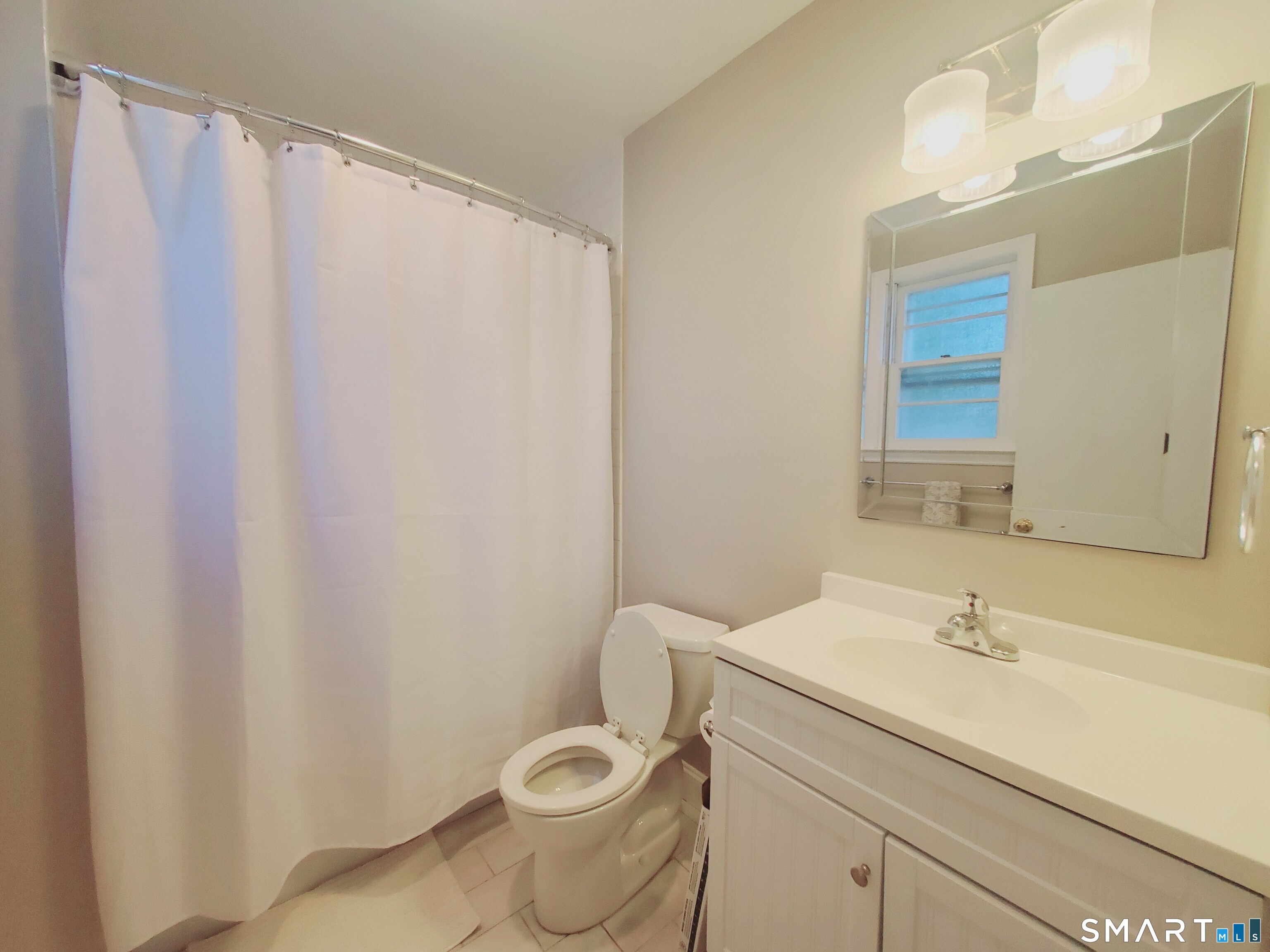 181 Strawberry Hill 1 Avenue Property Photo 10