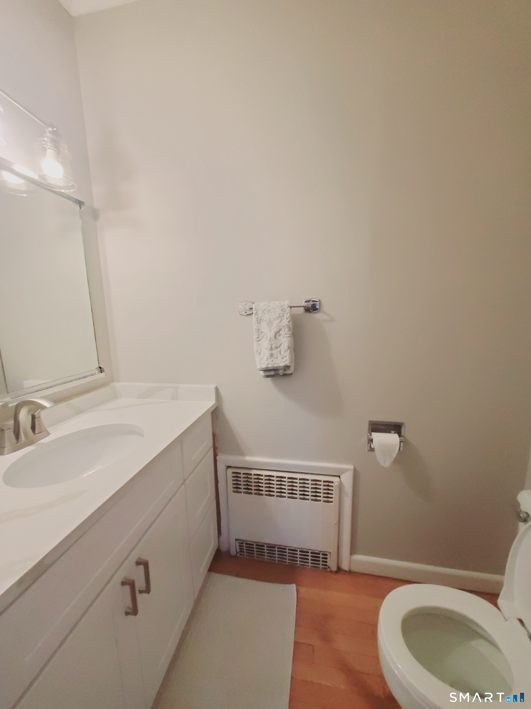 181 Strawberry Hill 1 Avenue Property Photo 12