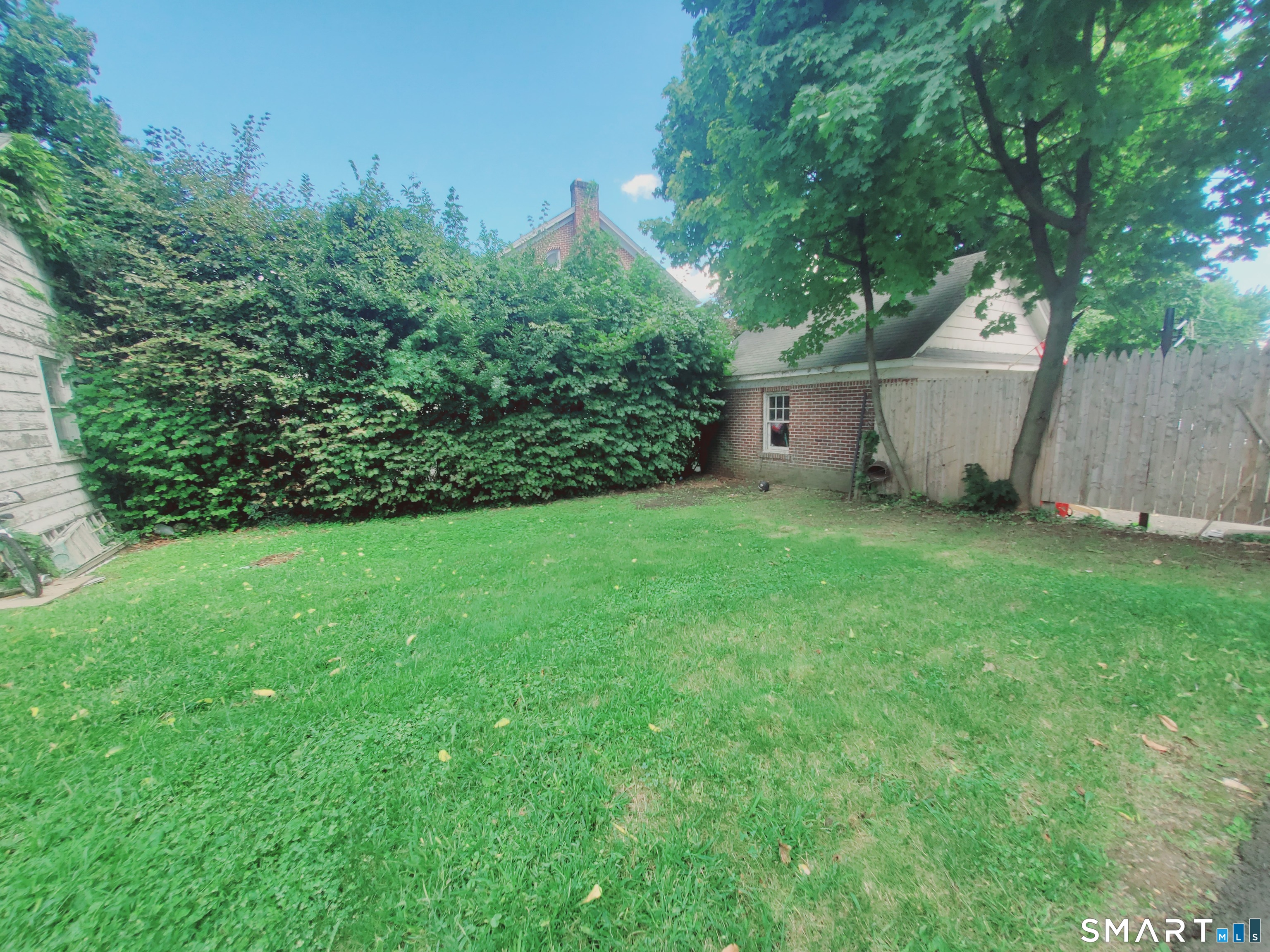 181 Strawberry Hill 1 Avenue Property Photo 14