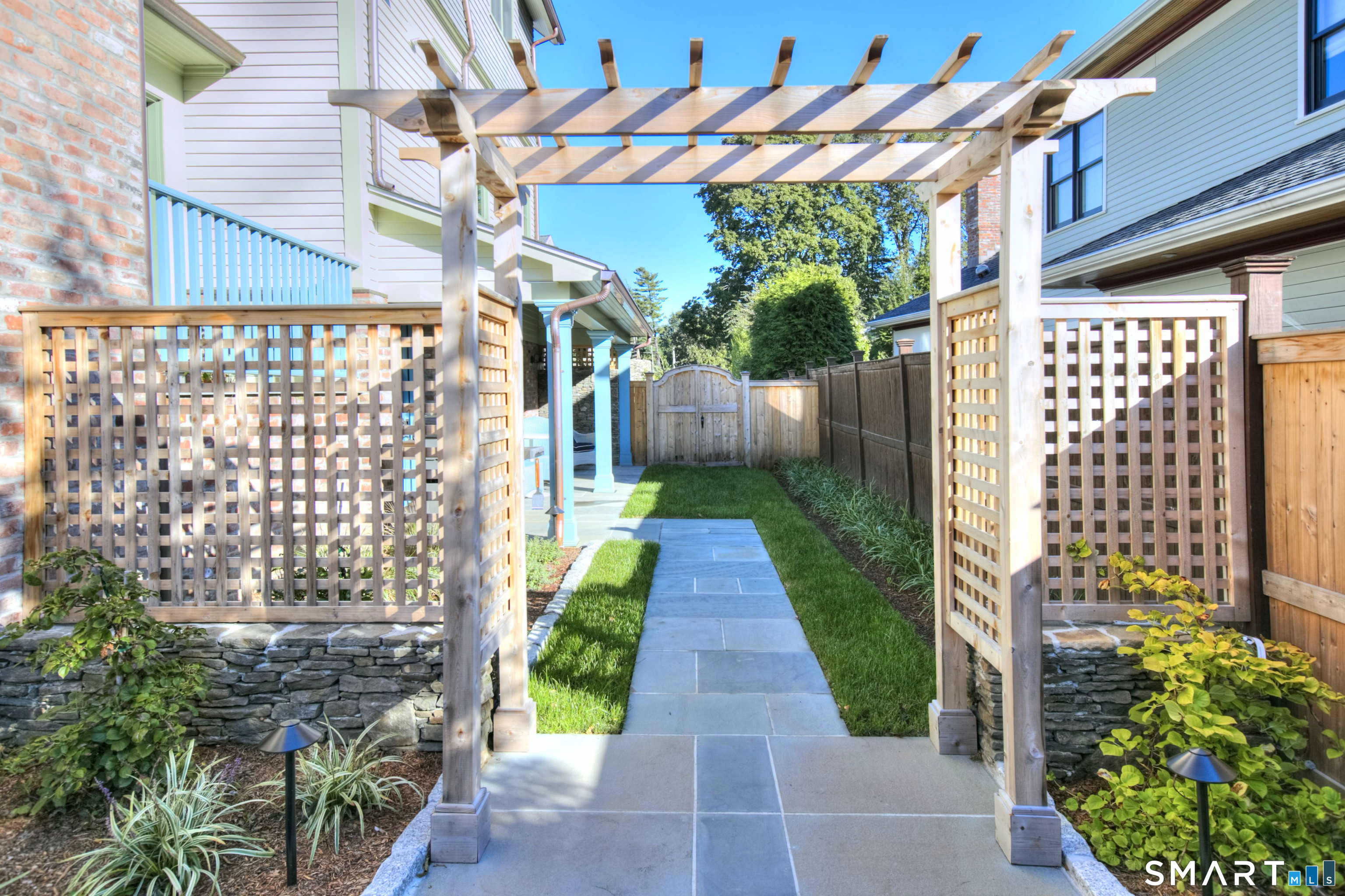 1180 Oldfield Road Property Photo 1