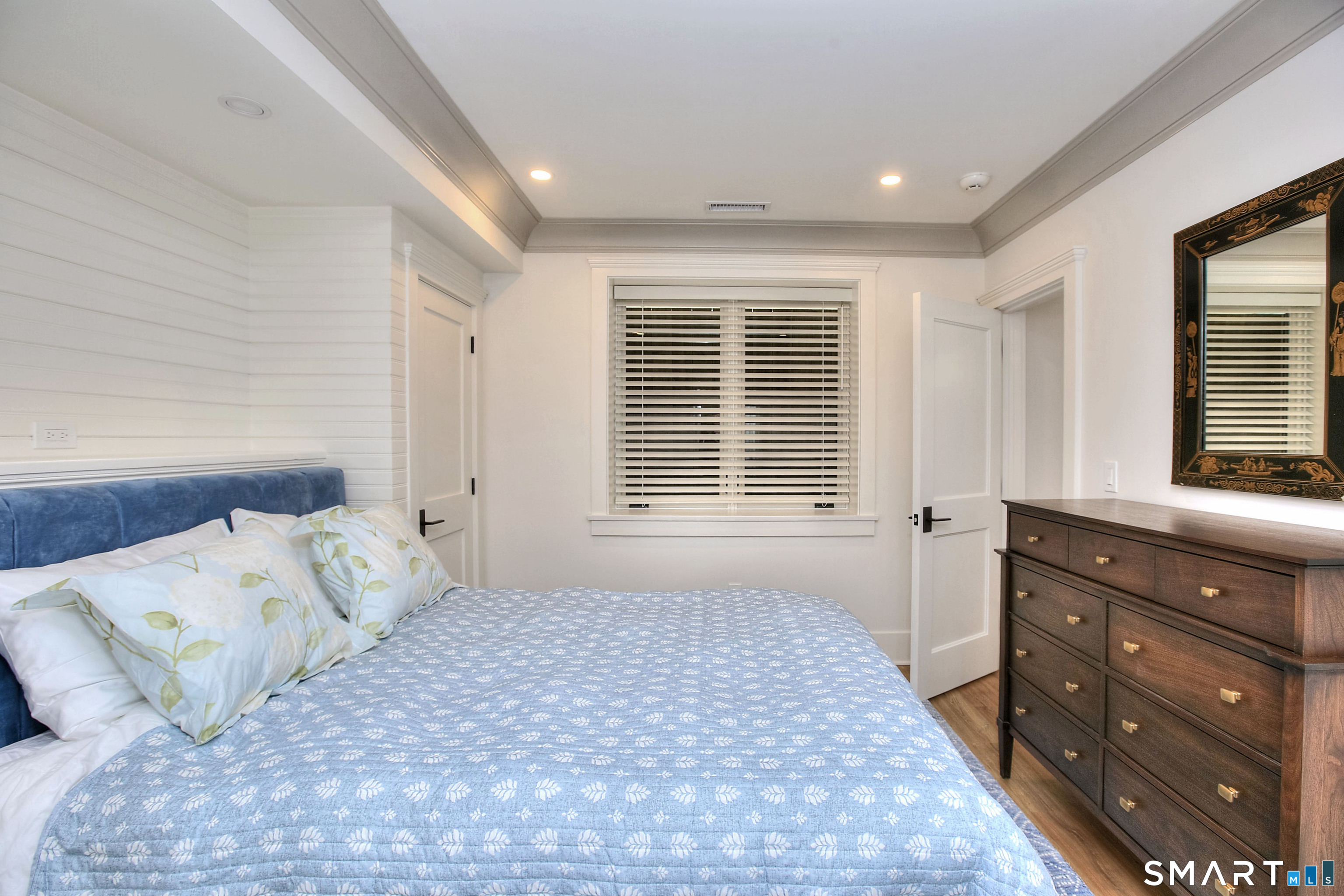 1180 Oldfield Road Property Photo 11