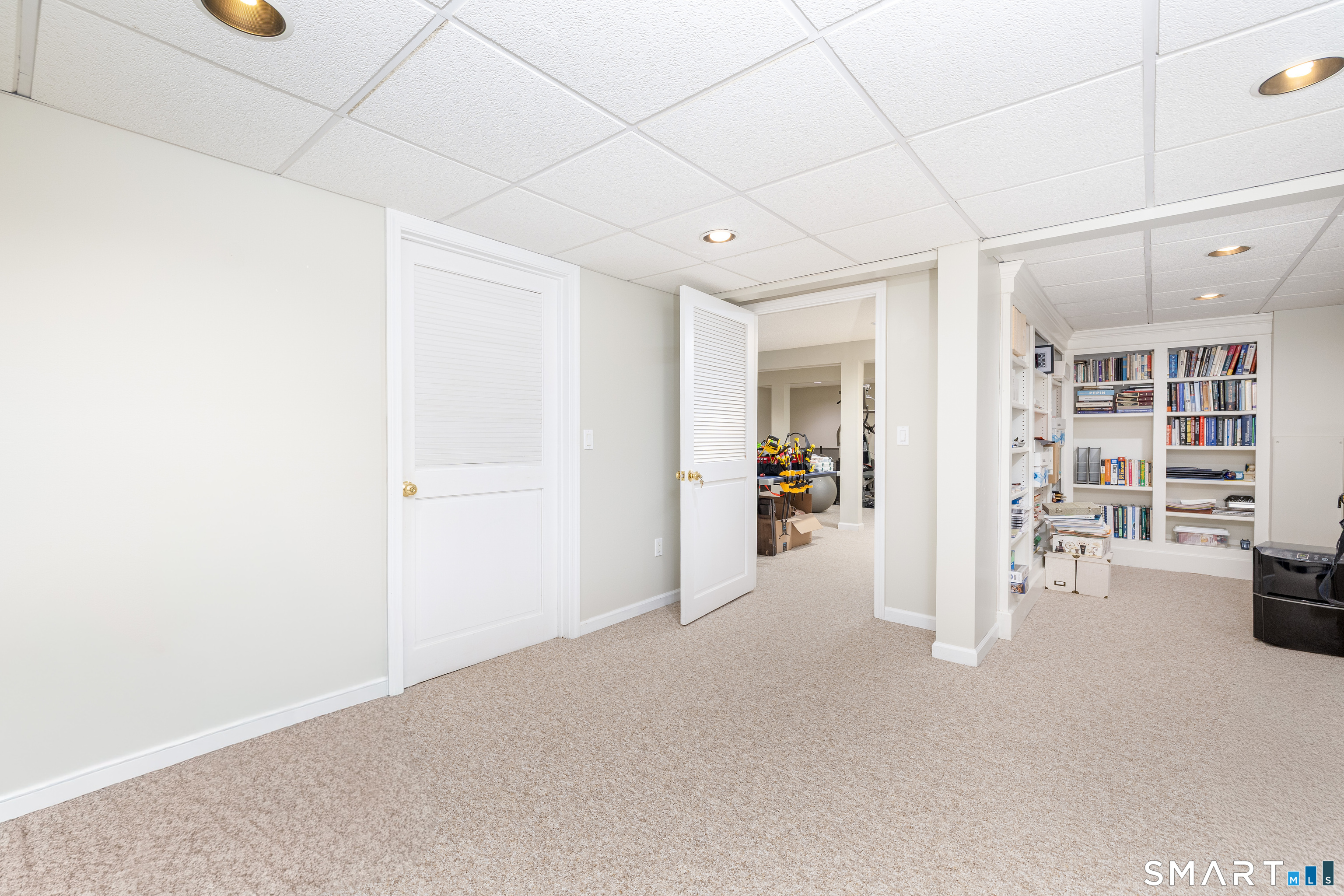 30 Green Woods Lane Property Photo 11