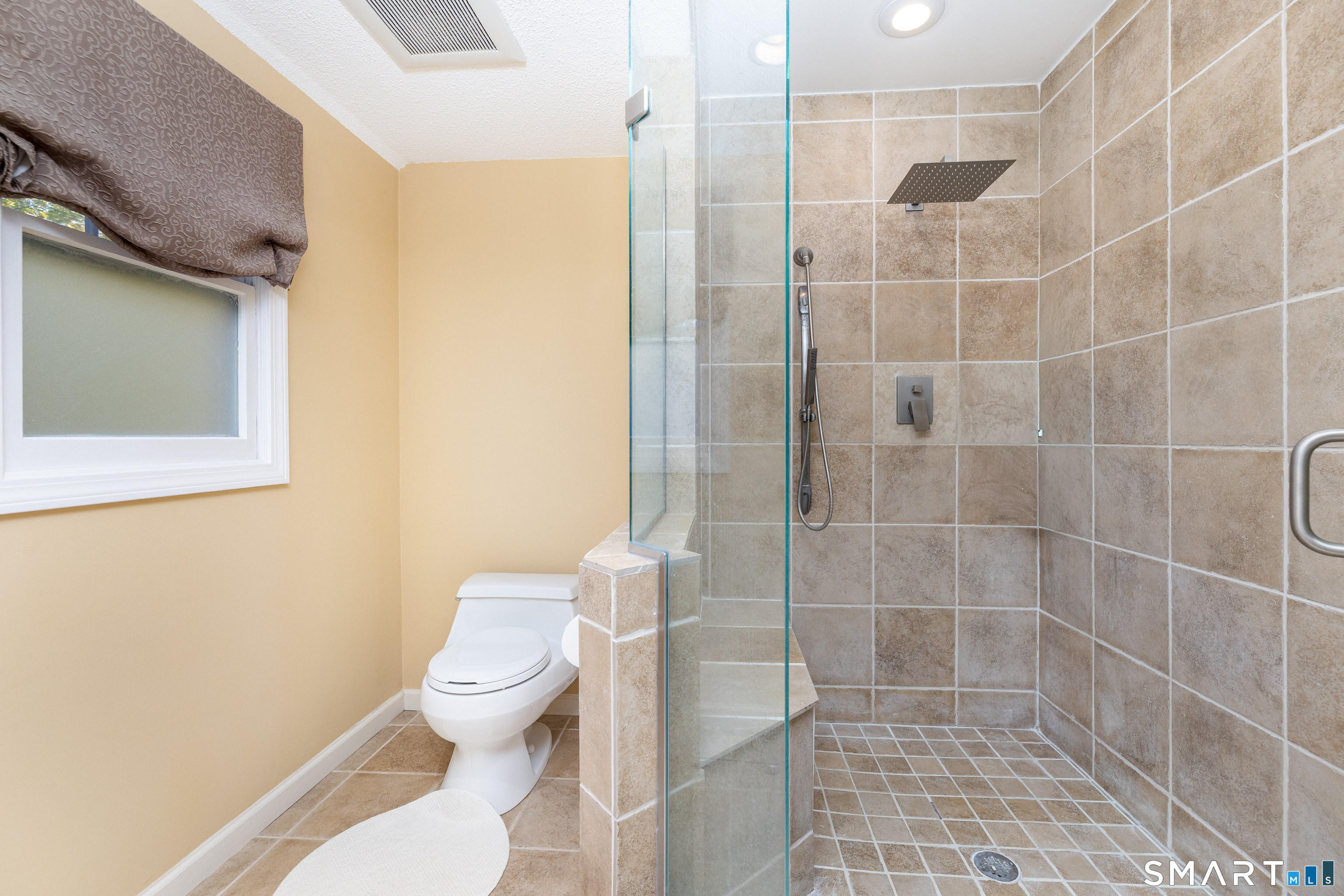 30 Green Woods Lane Property Photo 15