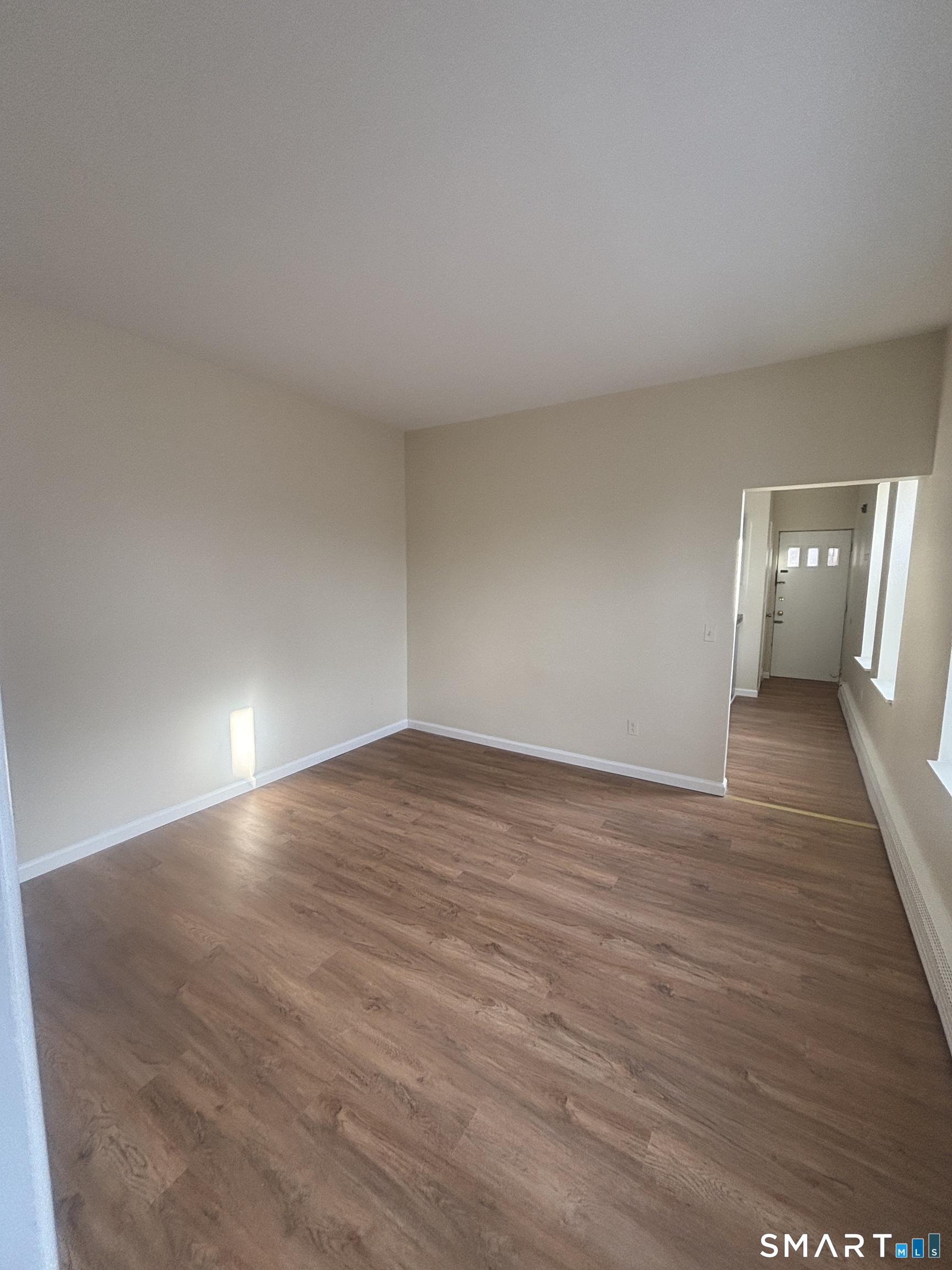 1804 Barnum 5 Avenue Property Photo 2
