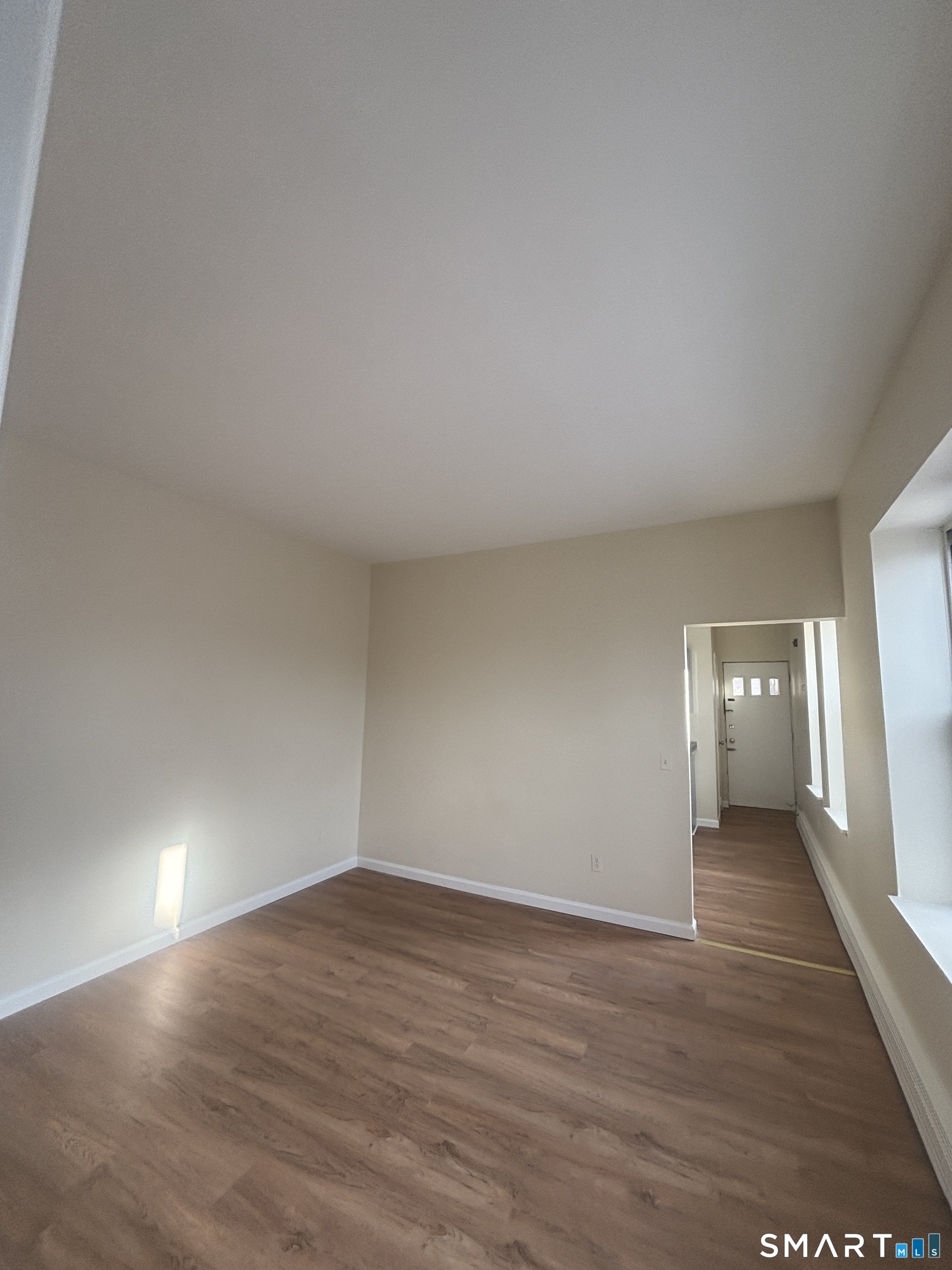 1804 Barnum 5 Avenue Property Photo 5