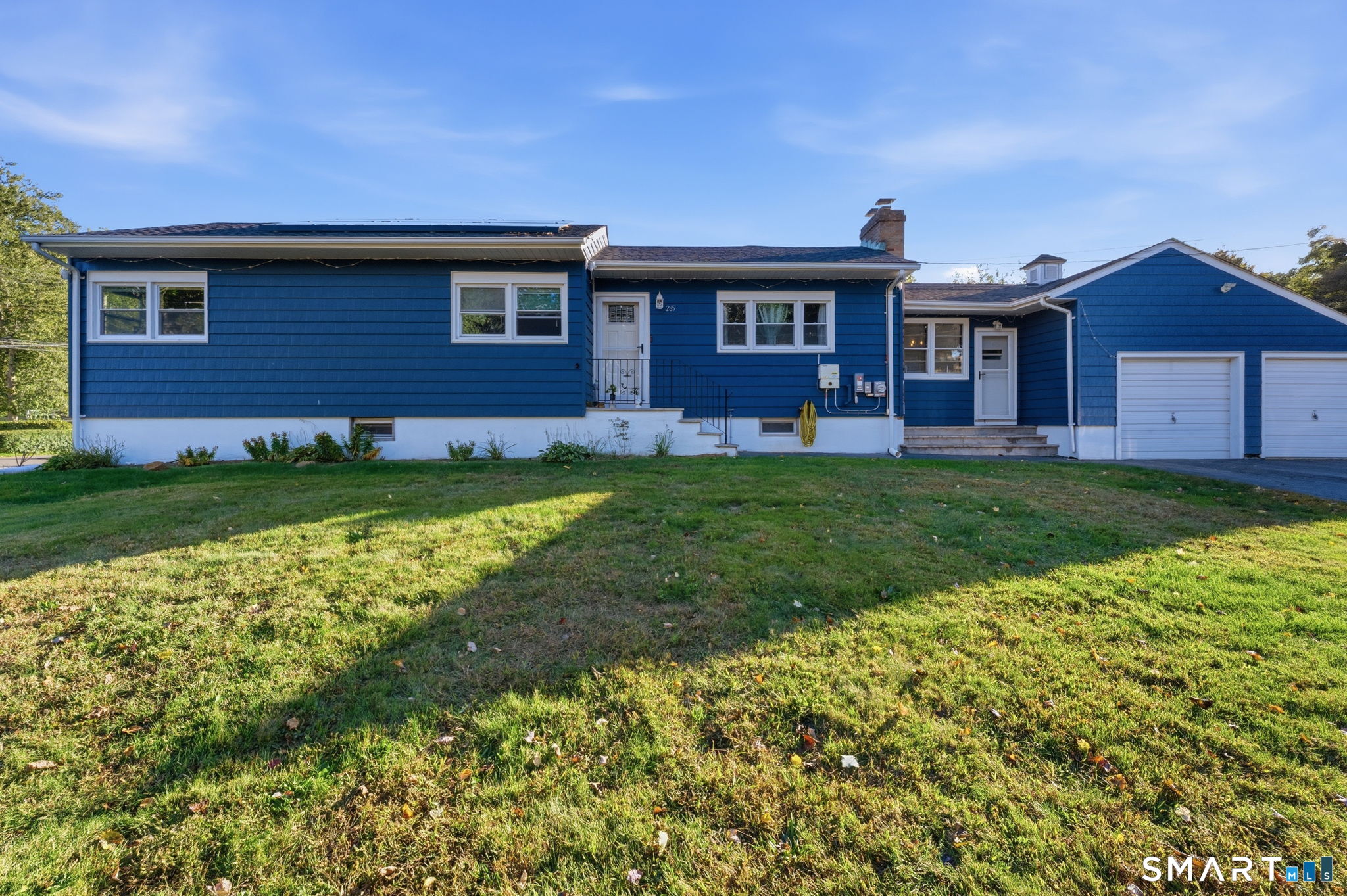 285 Dexter Drive Property Photo 1