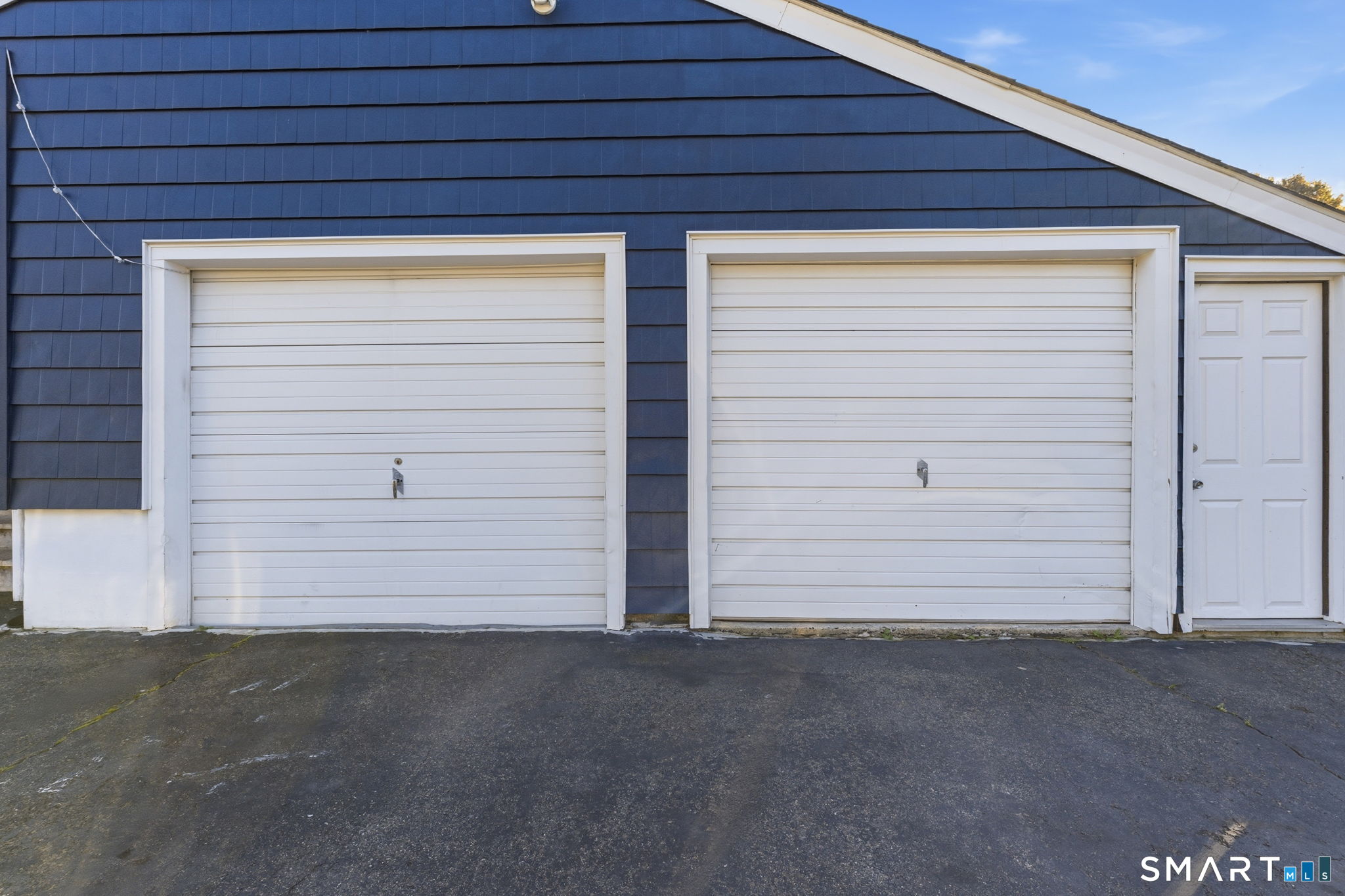 285 Dexter Drive Property Photo 5