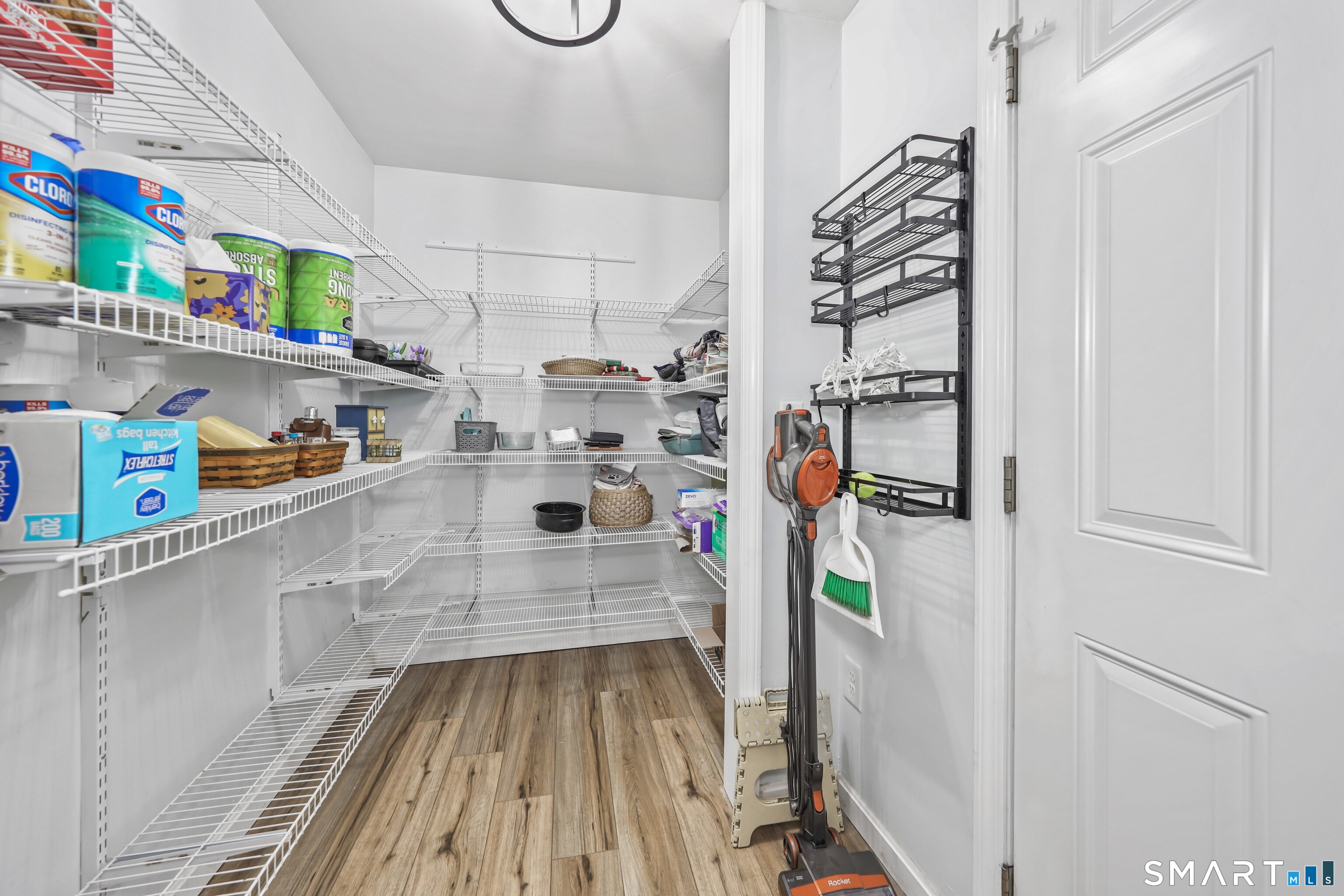 53 Woodland Street Property Photo 14