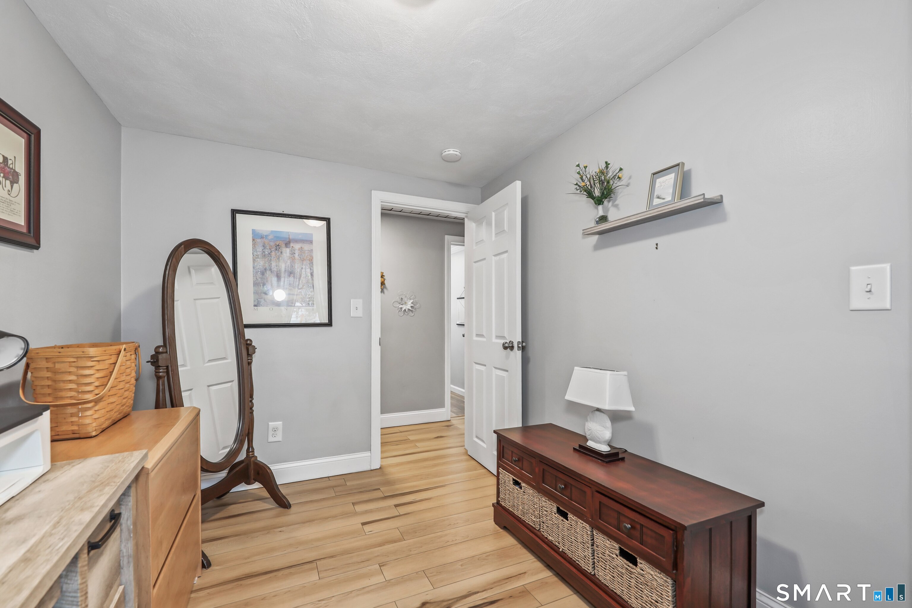 53 Woodland Street Property Photo 16