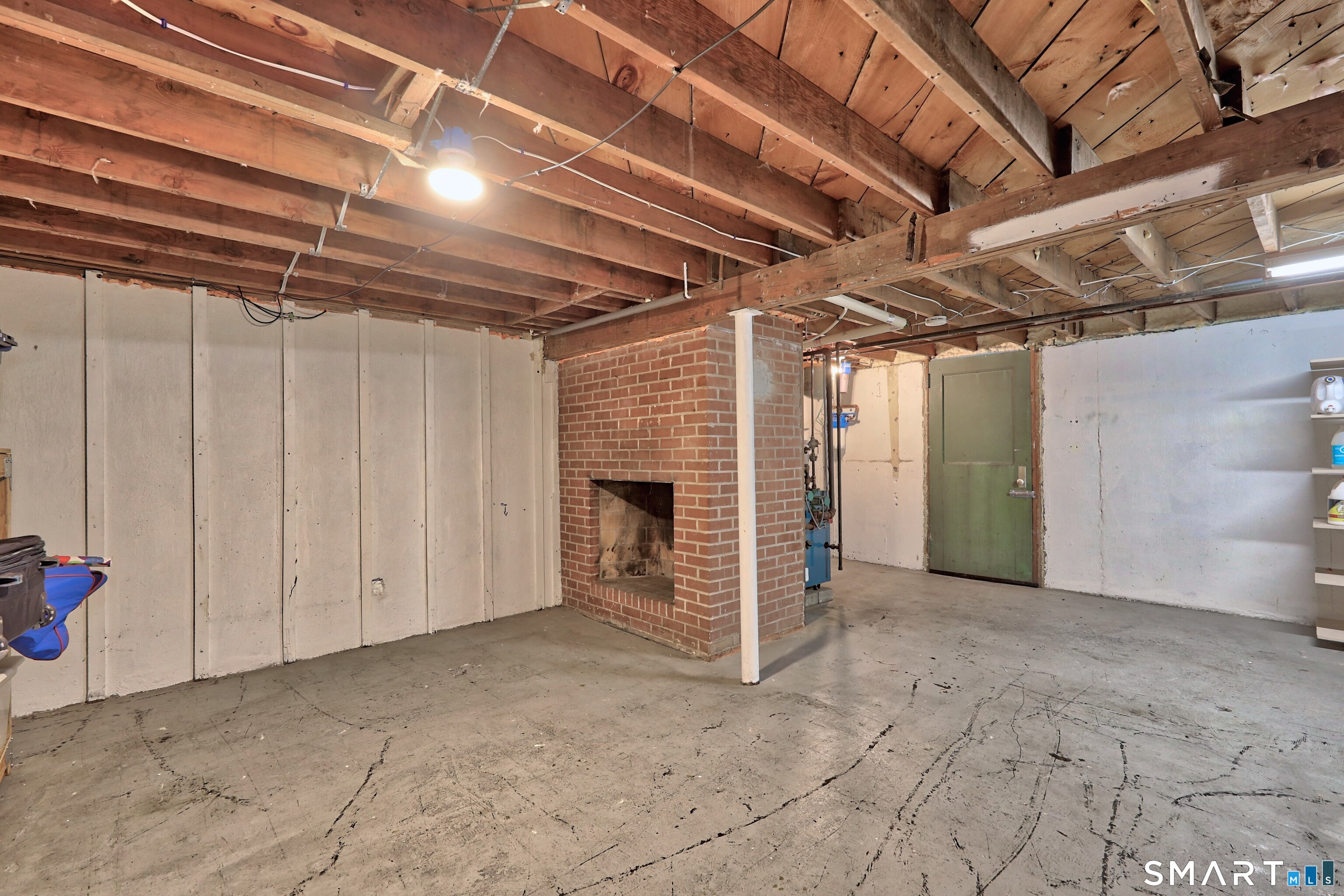53 Woodland Street Property Photo 24