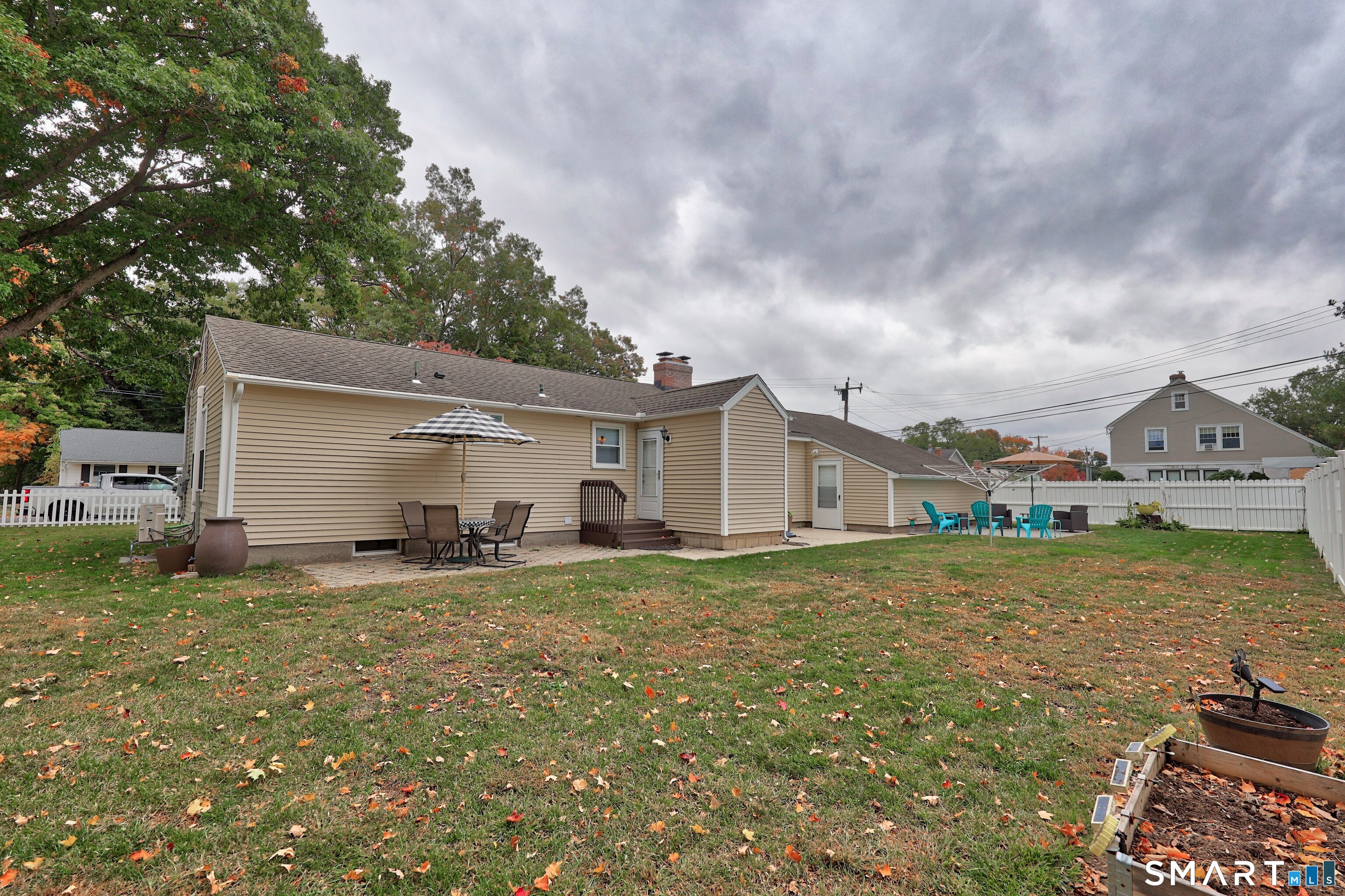 53 Woodland Street Property Photo 30