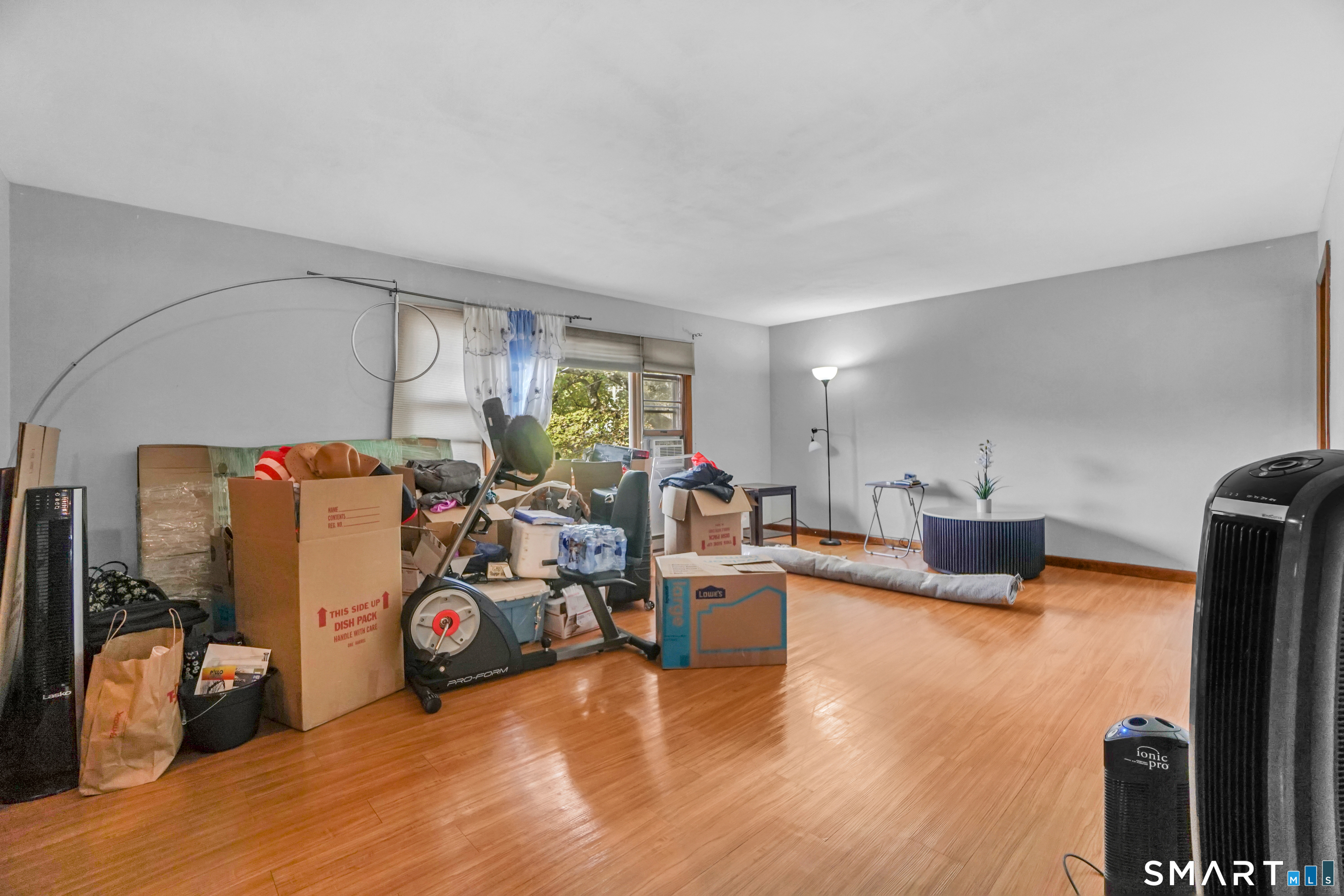 215 Hawkins Street Property Photo 15