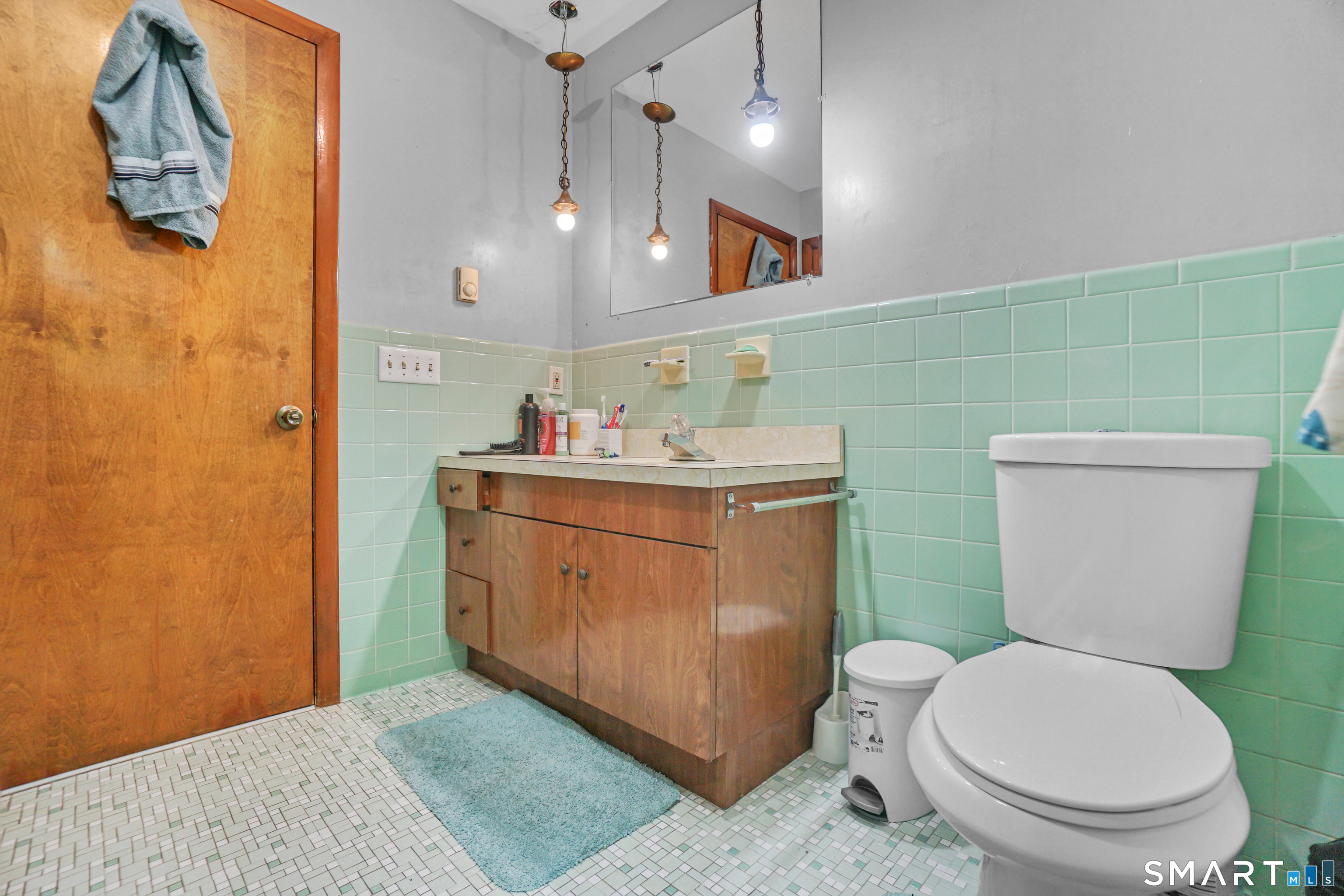 215 Hawkins Street Property Photo 19