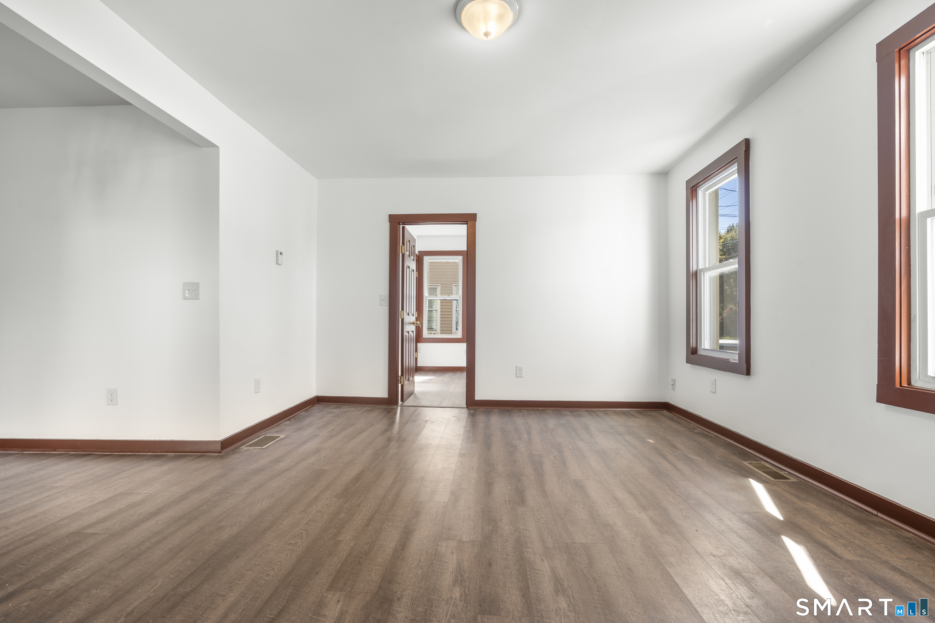 841 East 1st Flr Street Property Photo 6