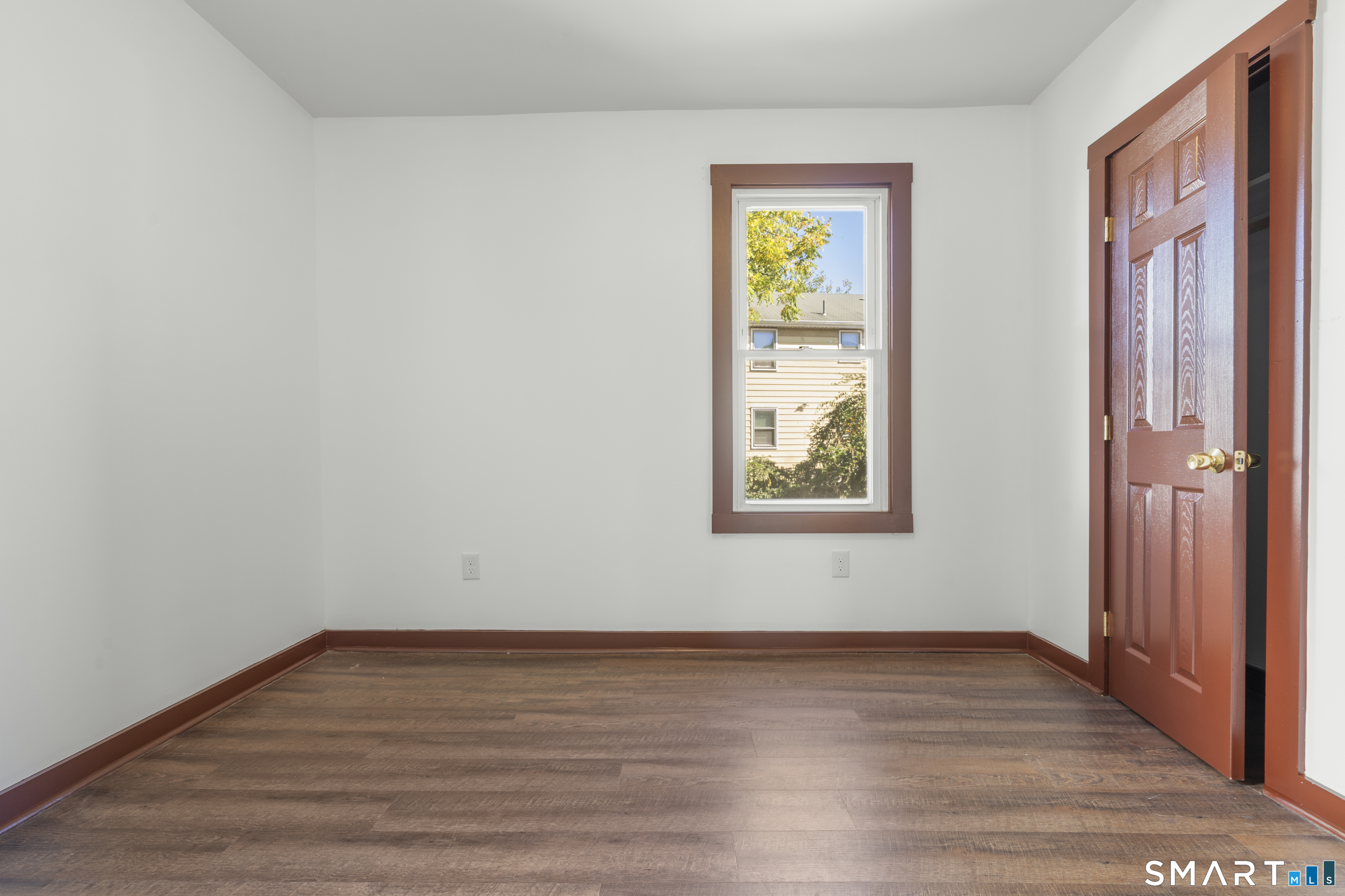 841 East 1st Flr Street Property Photo 15