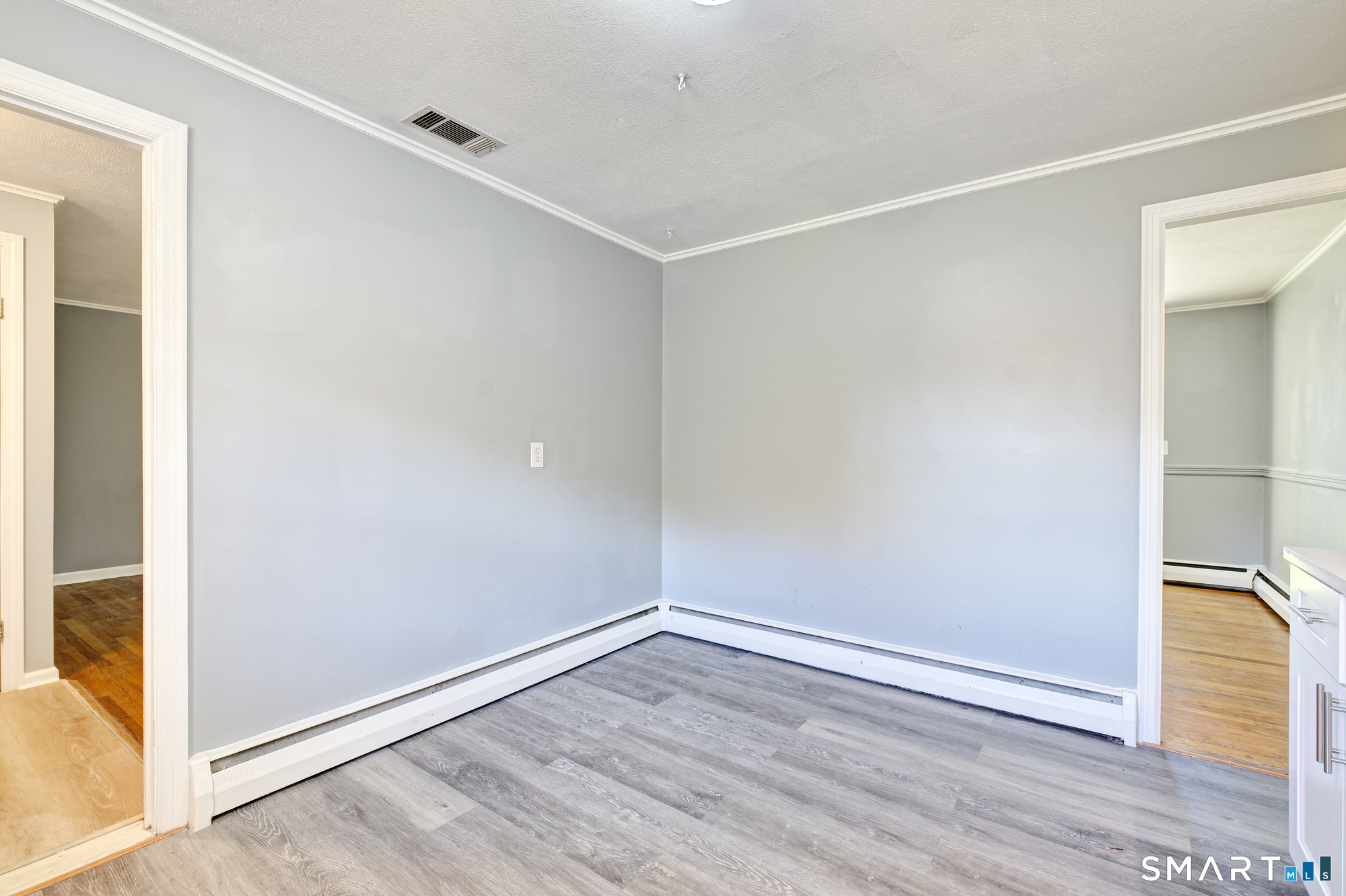4 Northbrook Drive Property Photo 15
