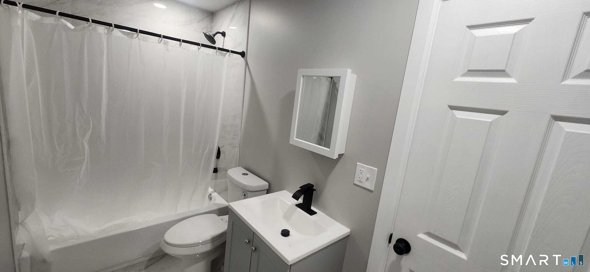 413 Winthrop Avenue Property Photo 7