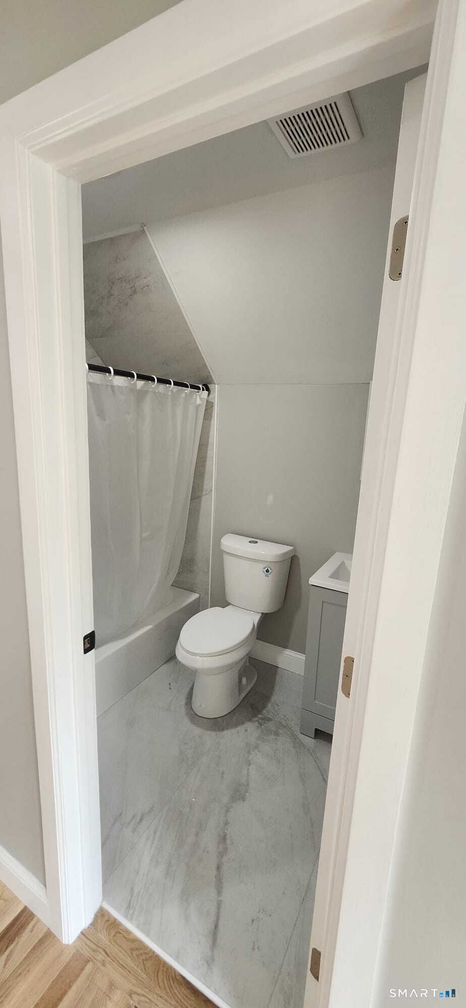 413 Winthrop Avenue Property Photo 10